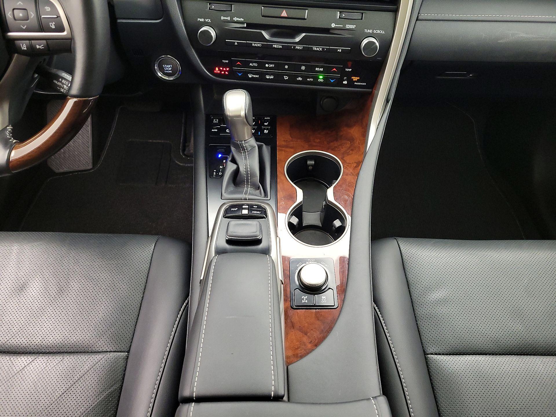 Thumbnail: 2019 Lexus RX - 18