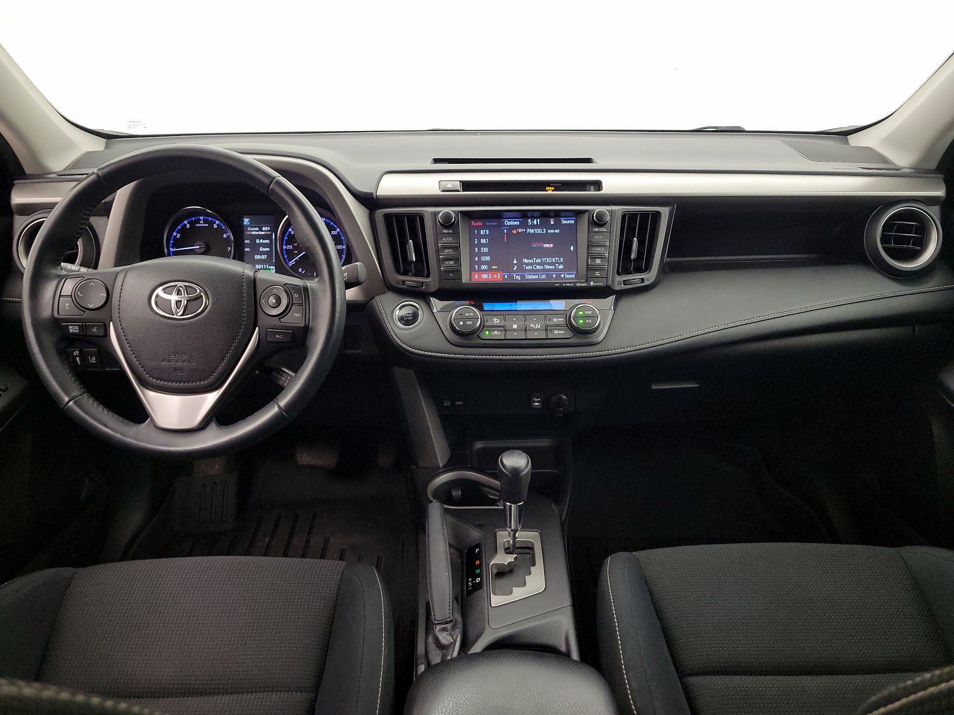 Thumbnail: 2016 Toyota RAV4 - 9