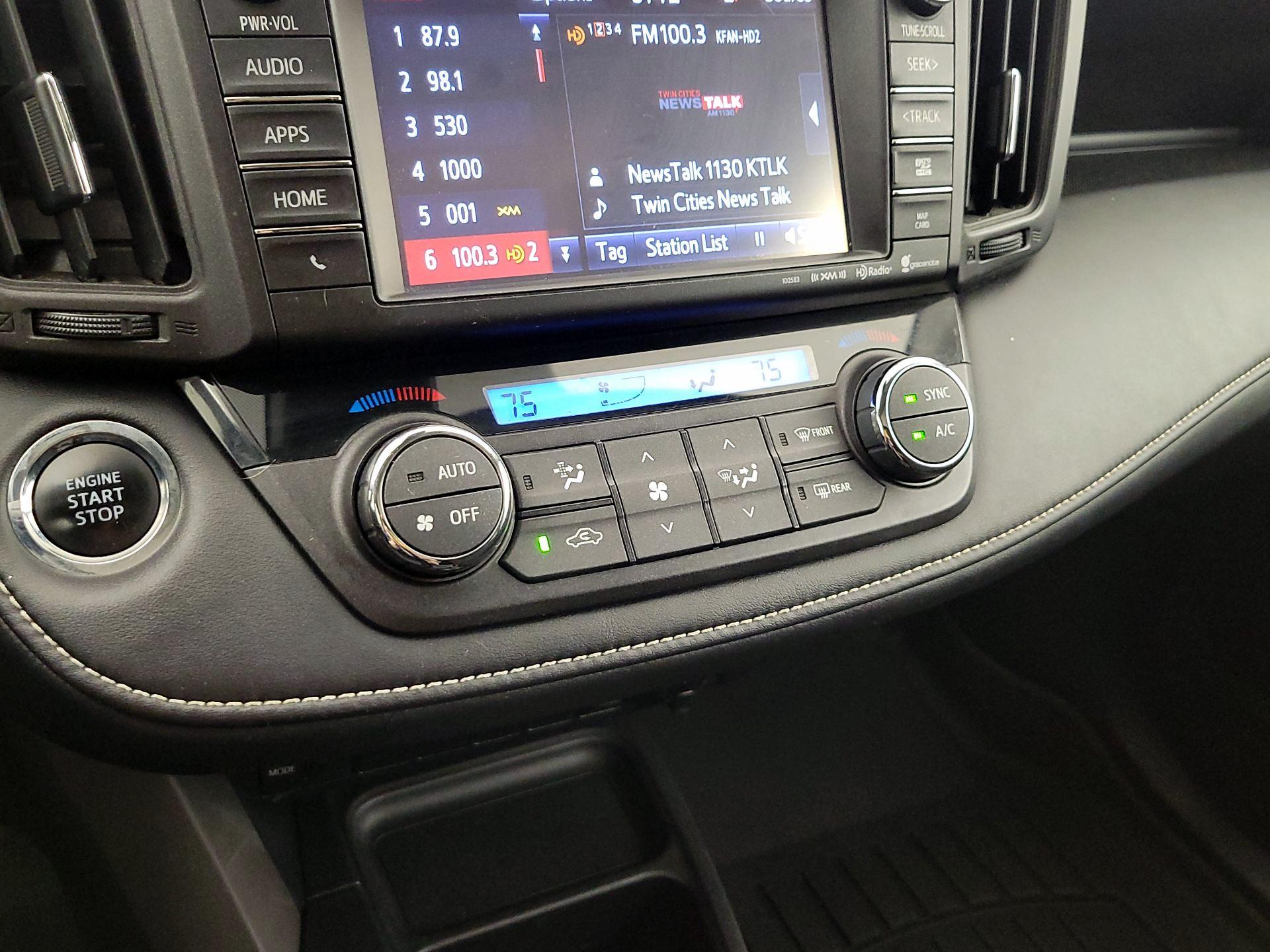 Thumbnail: 2016 Toyota RAV4 - 16