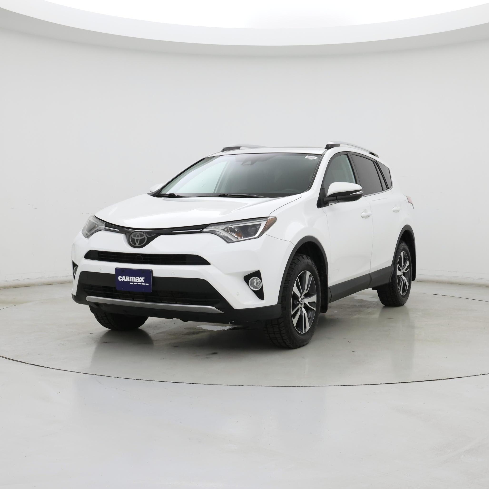 Thumbnail: 2016 Toyota RAV4 - 4