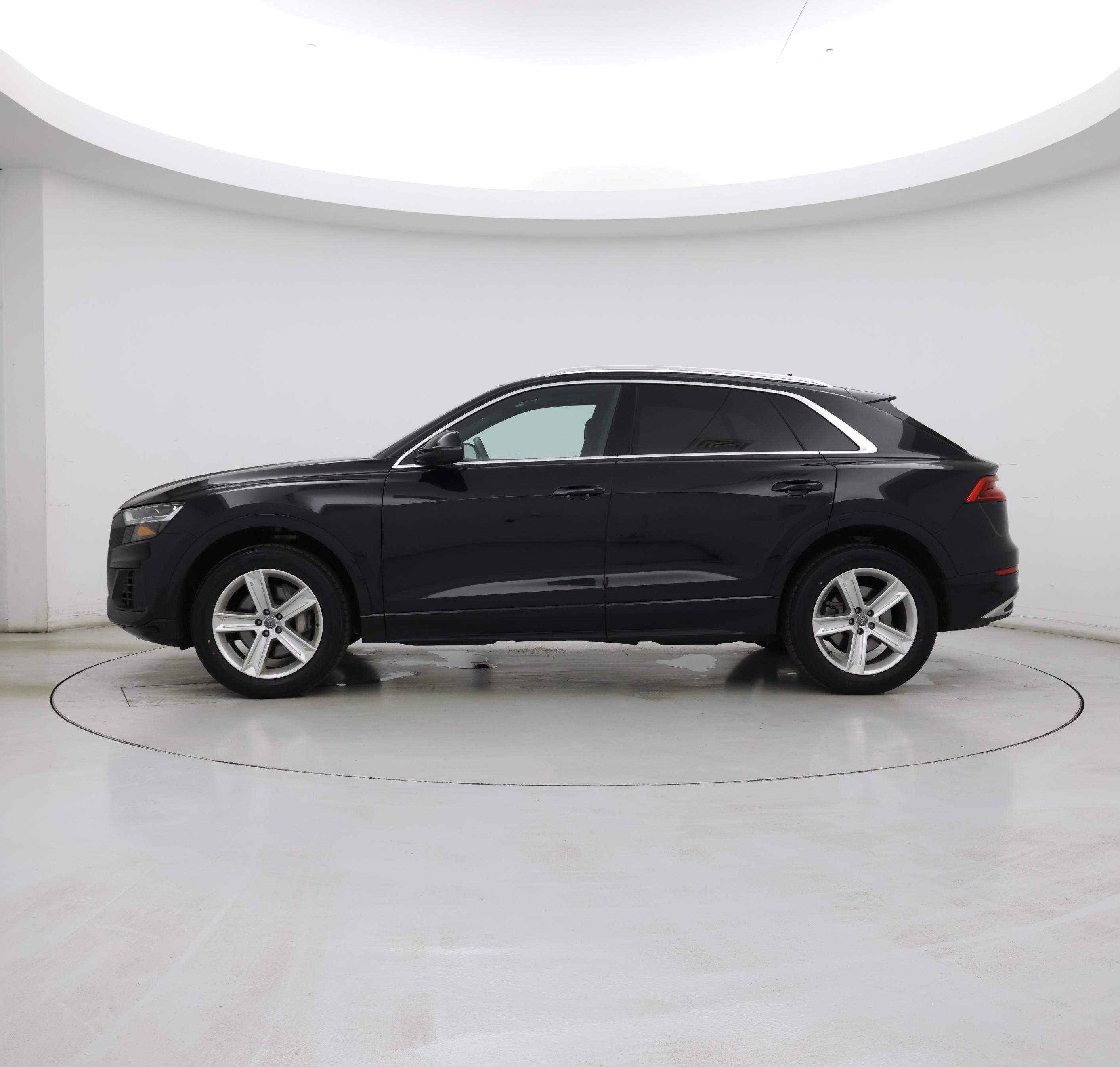 Thumbnail: 2019 Audi Q8 - 3