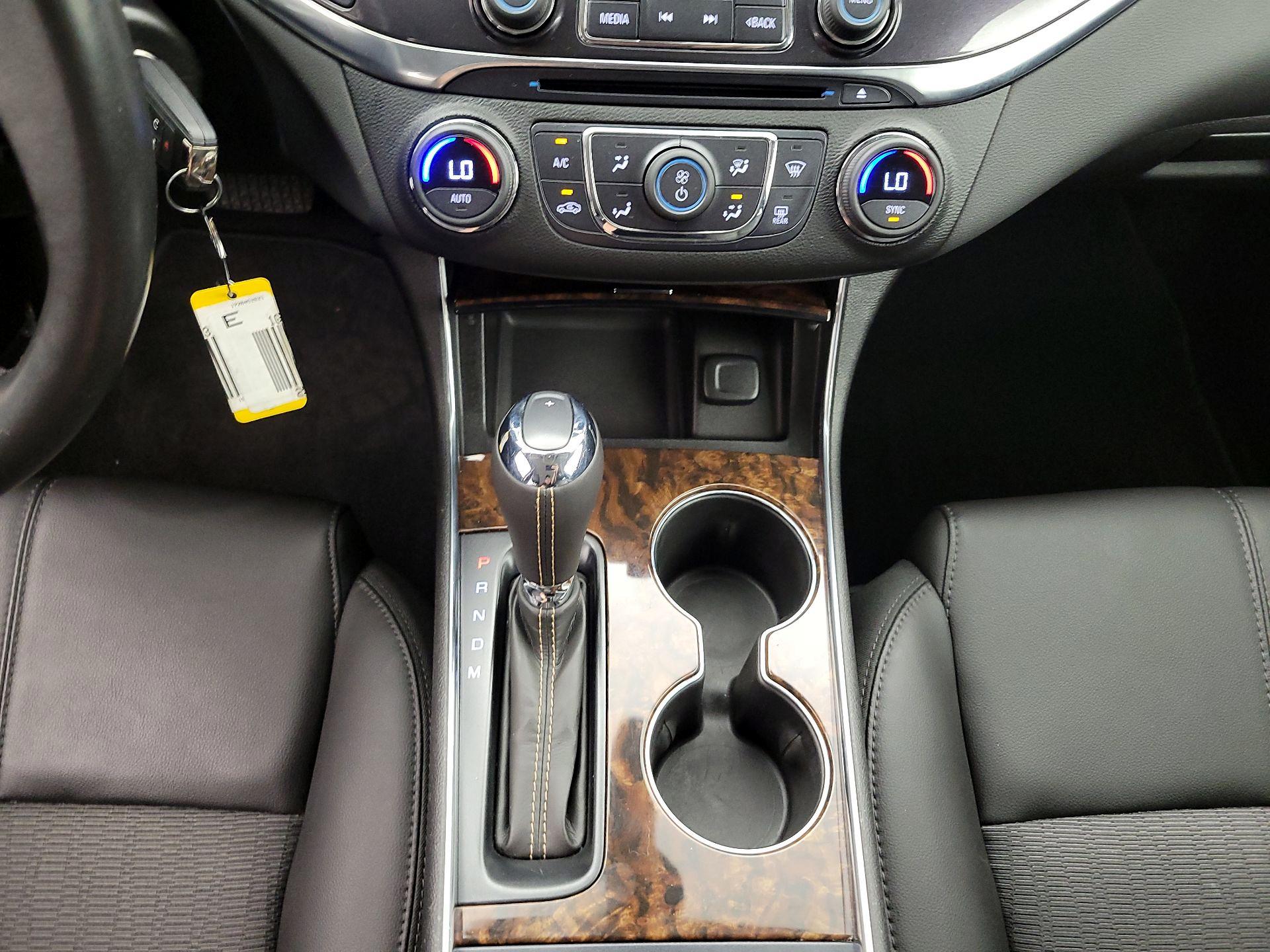 Thumbnail: 2015 Chevrolet Impala - 17