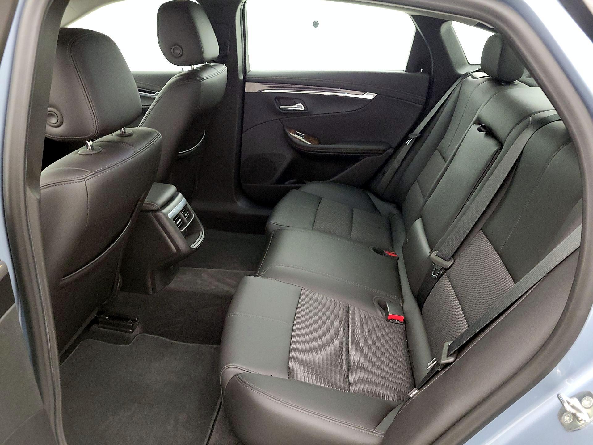 Thumbnail: 2015 Chevrolet Impala - 19