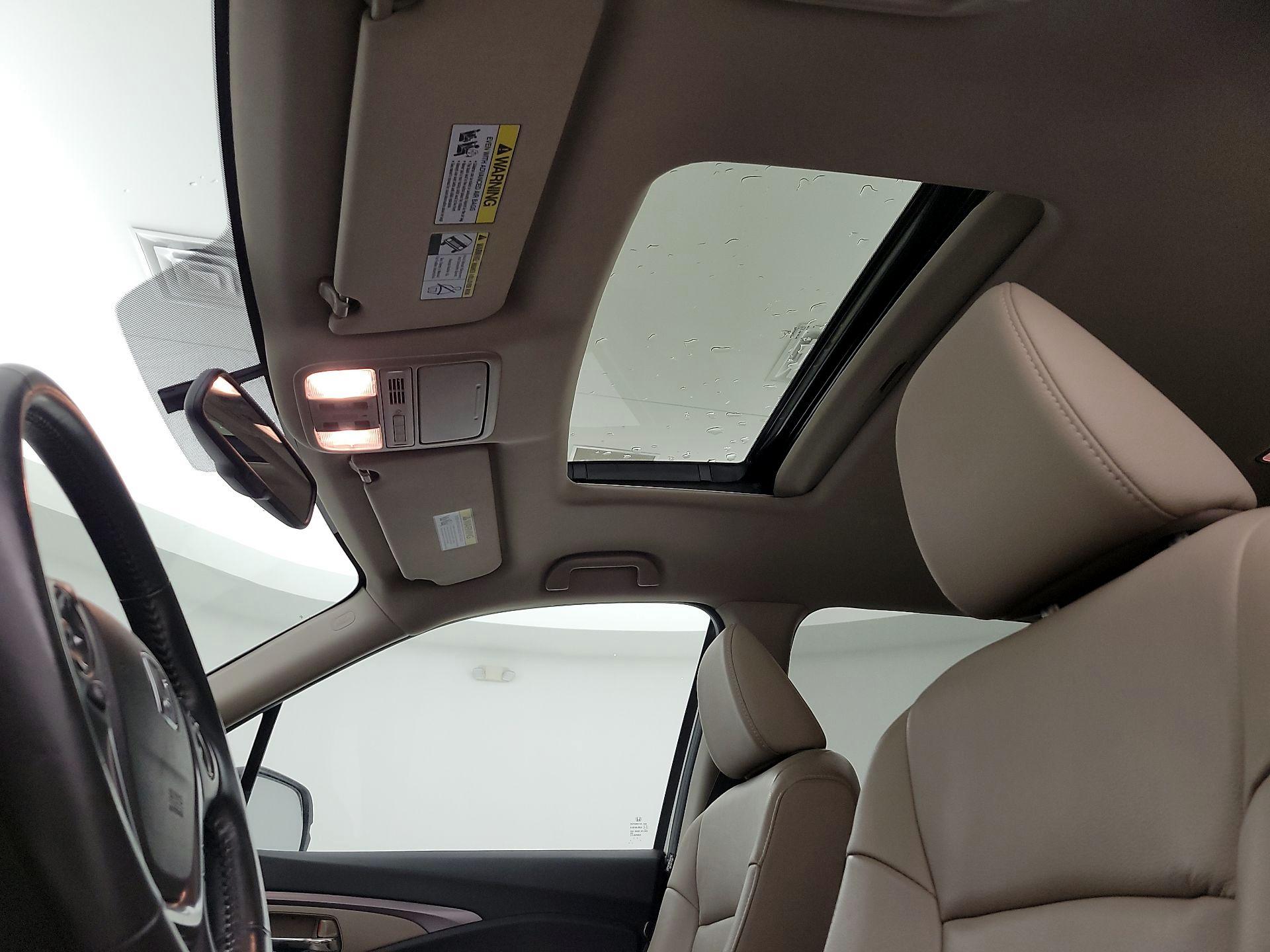Thumbnail: 2016 Honda Pilot - 20