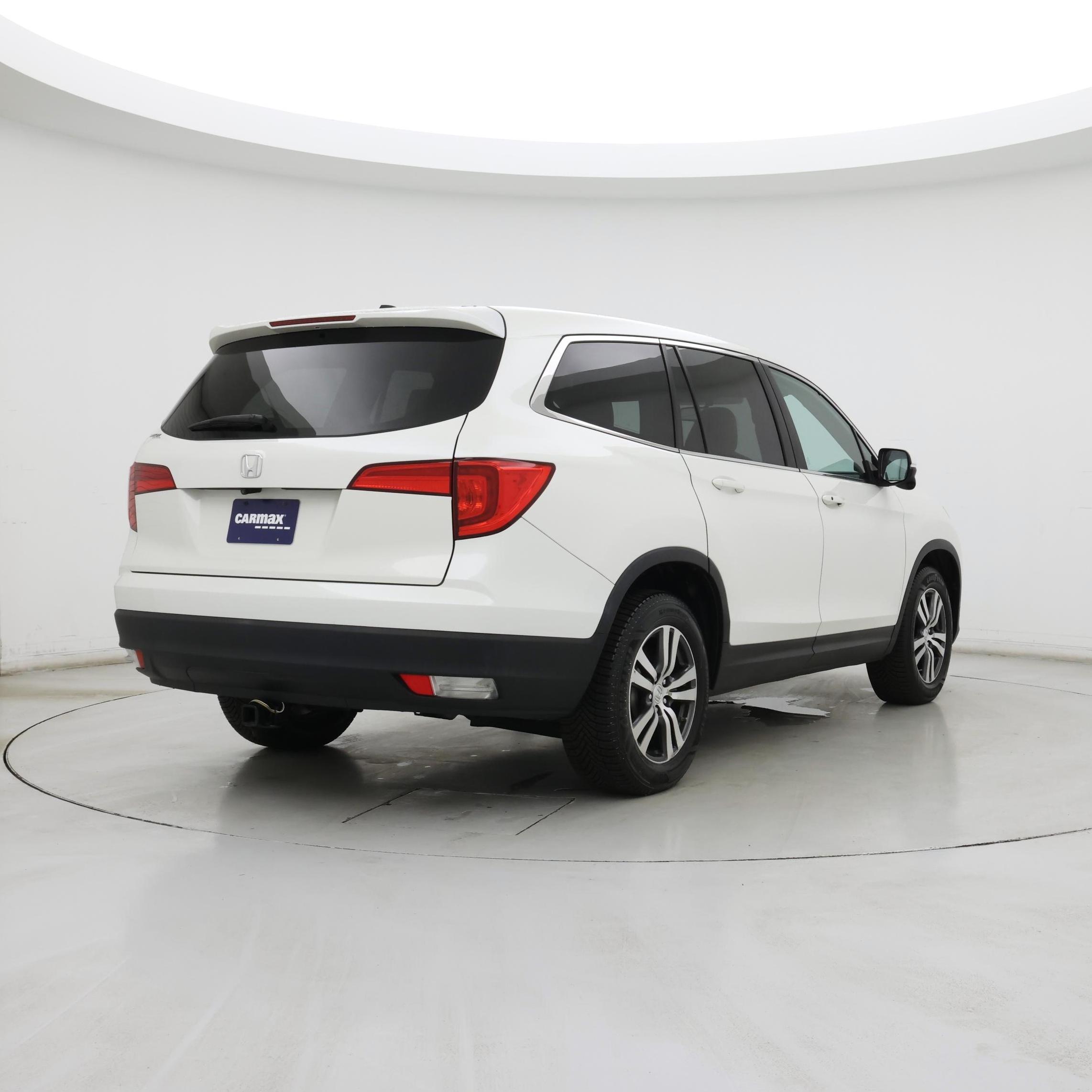 Thumbnail: 2016 Honda Pilot - 8