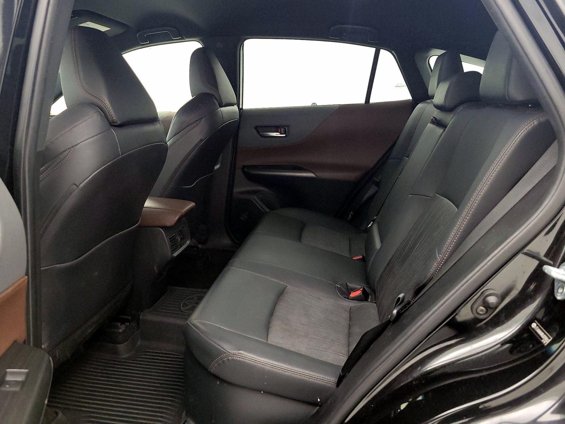 Thumbnail: 2021 Toyota Venza - 20