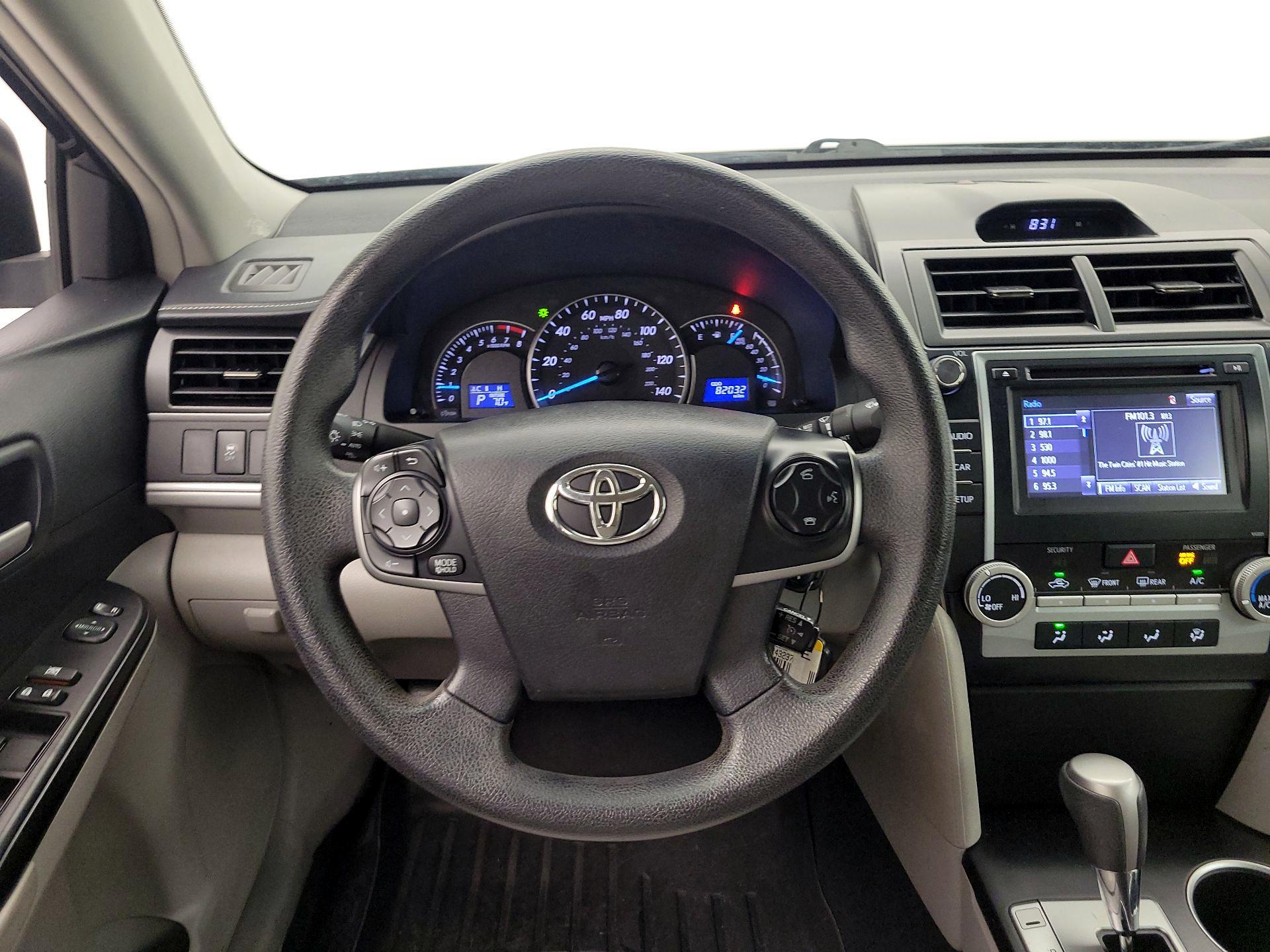 Thumbnail: 2014 Toyota Camry - 10