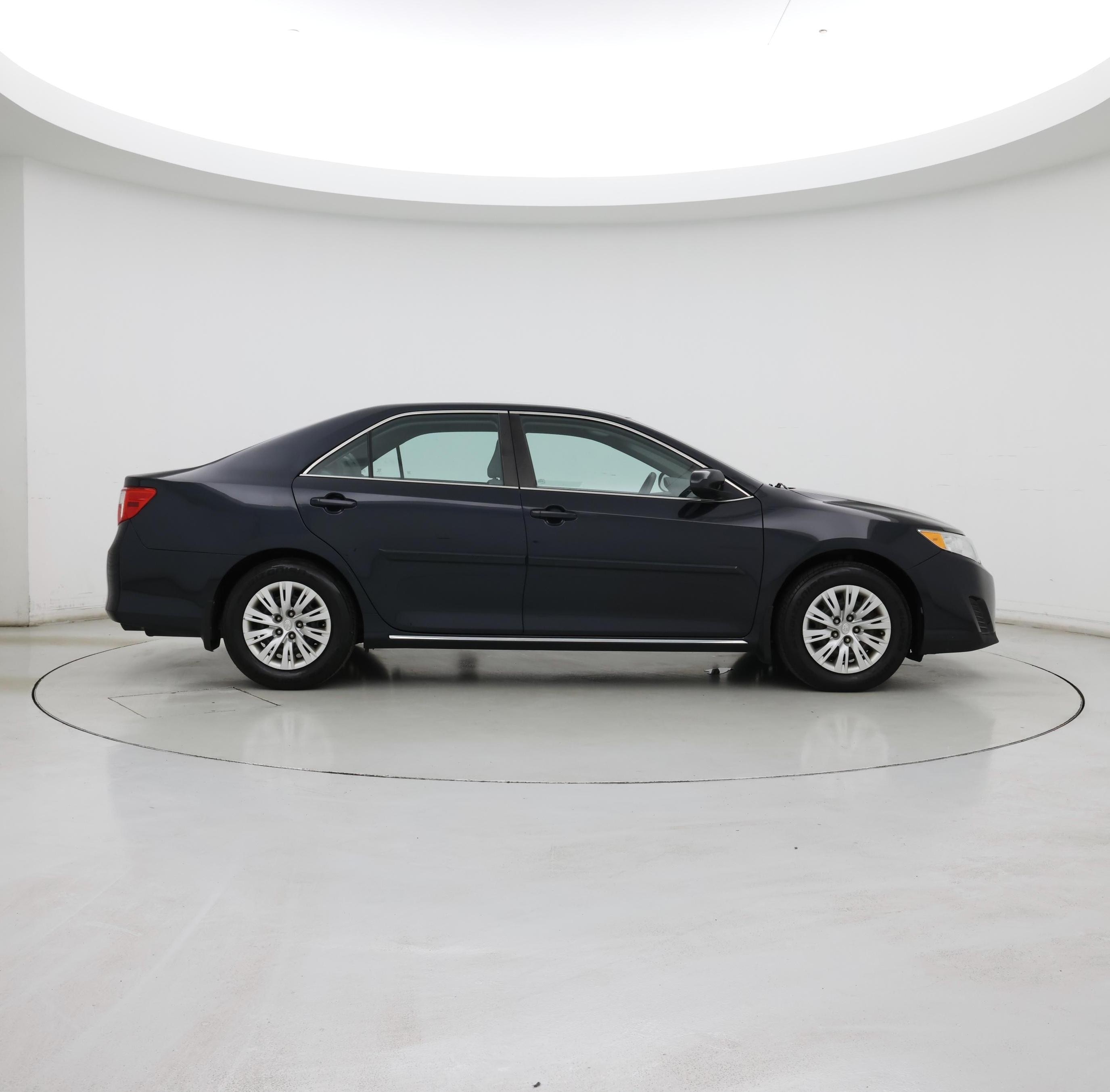 Thumbnail: 2014 Toyota Camry - 7
