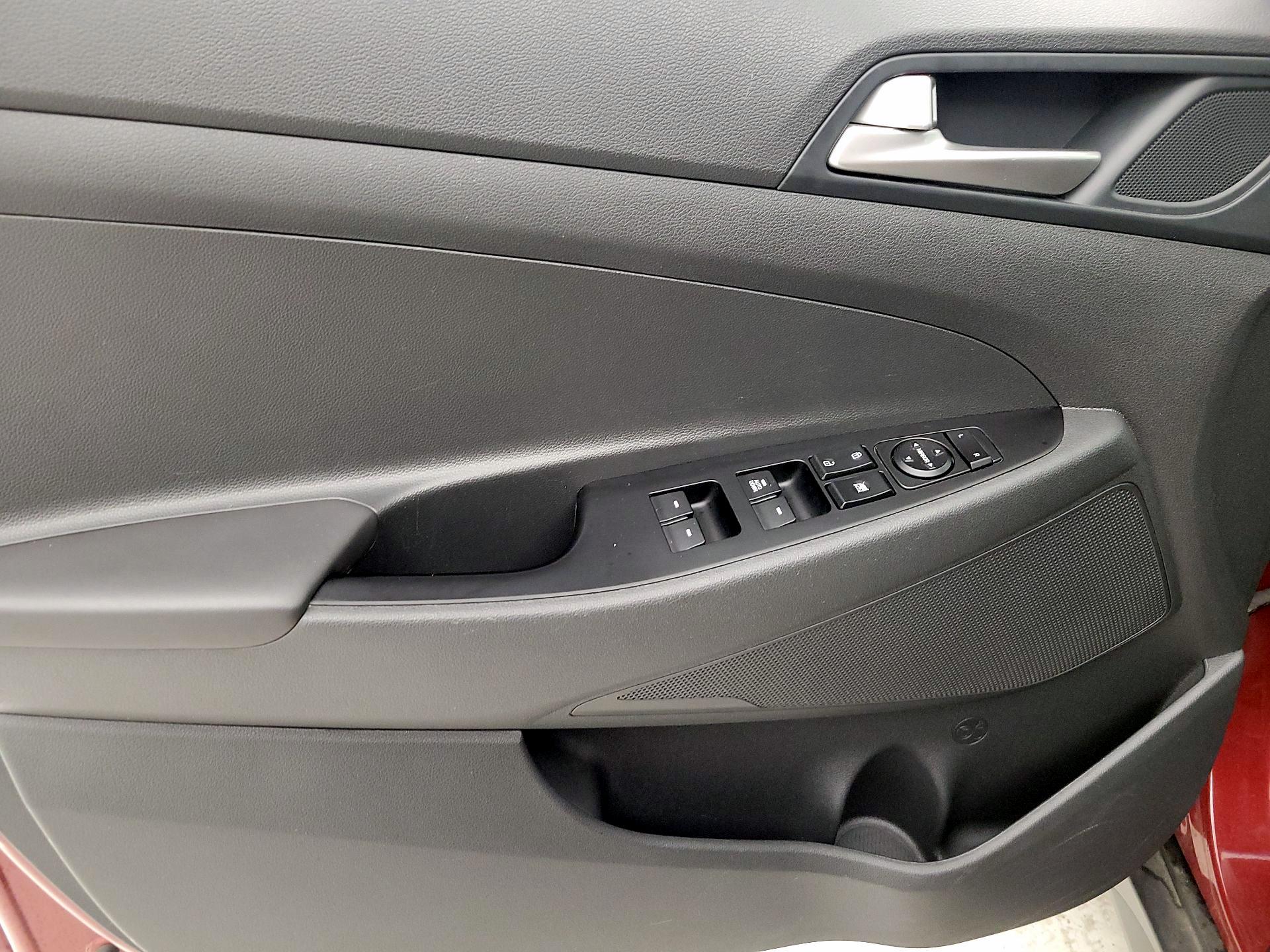 Thumbnail: 2020 Hyundai Tucson - 12