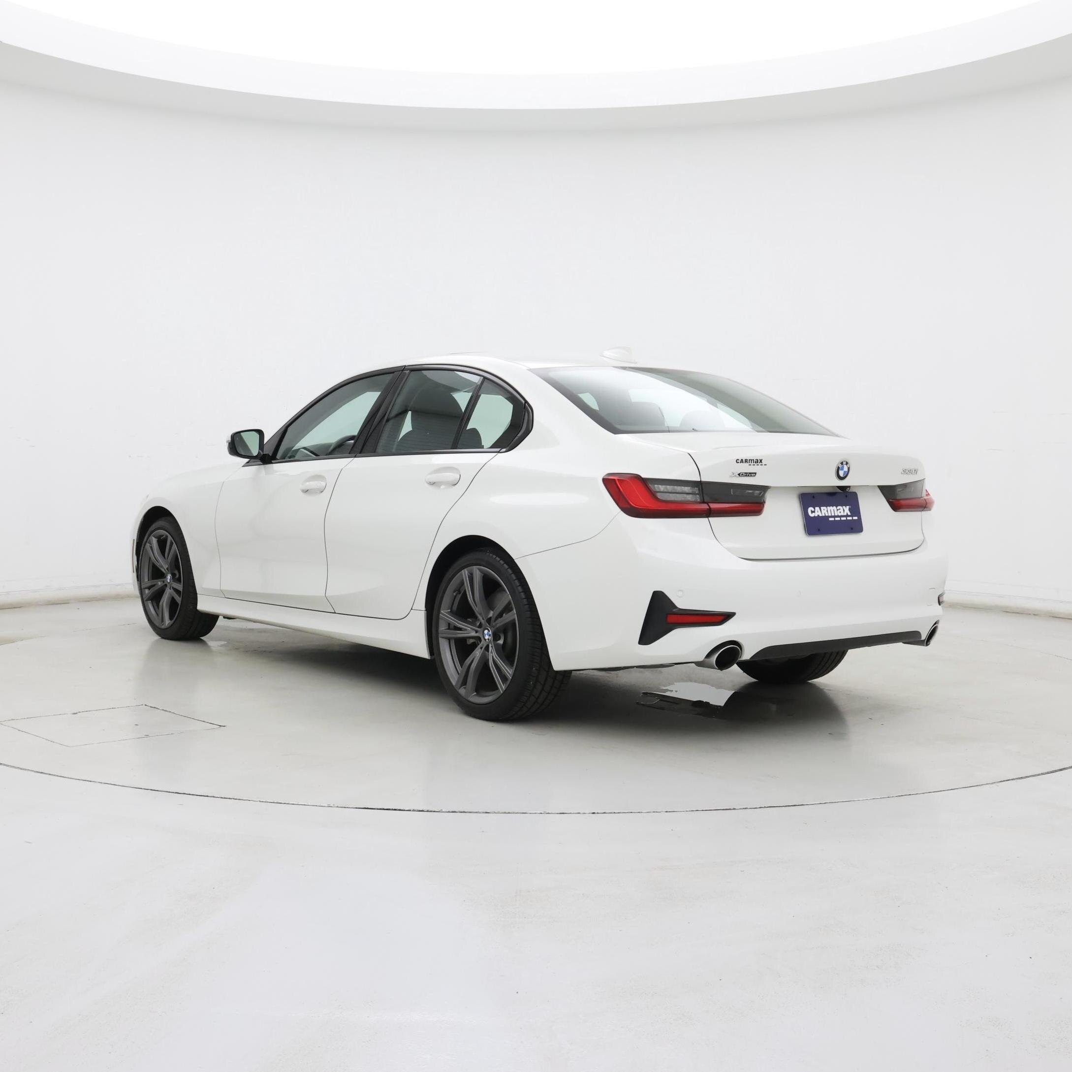 Thumbnail: 2019 BMW 3 Series - 2