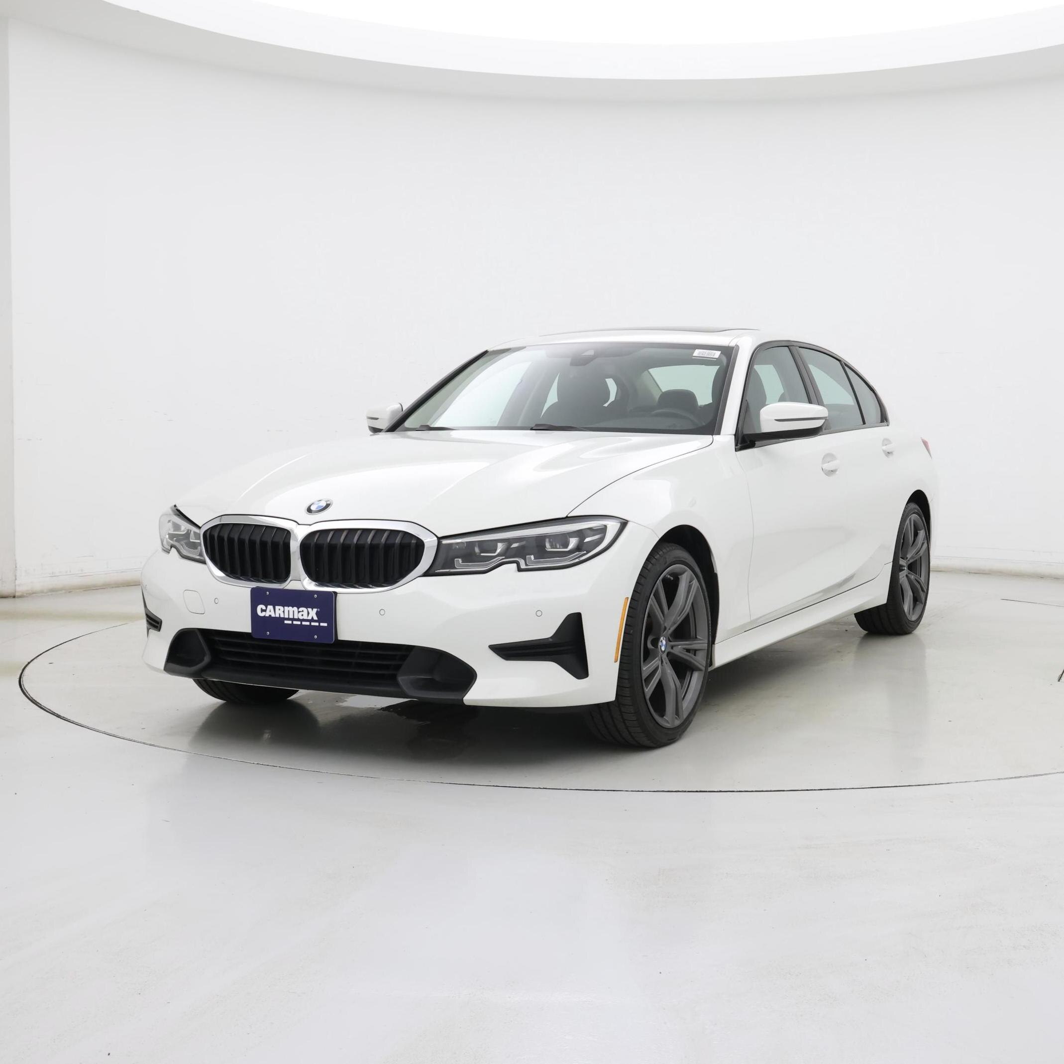 Thumbnail: 2019 BMW 3 Series - 4