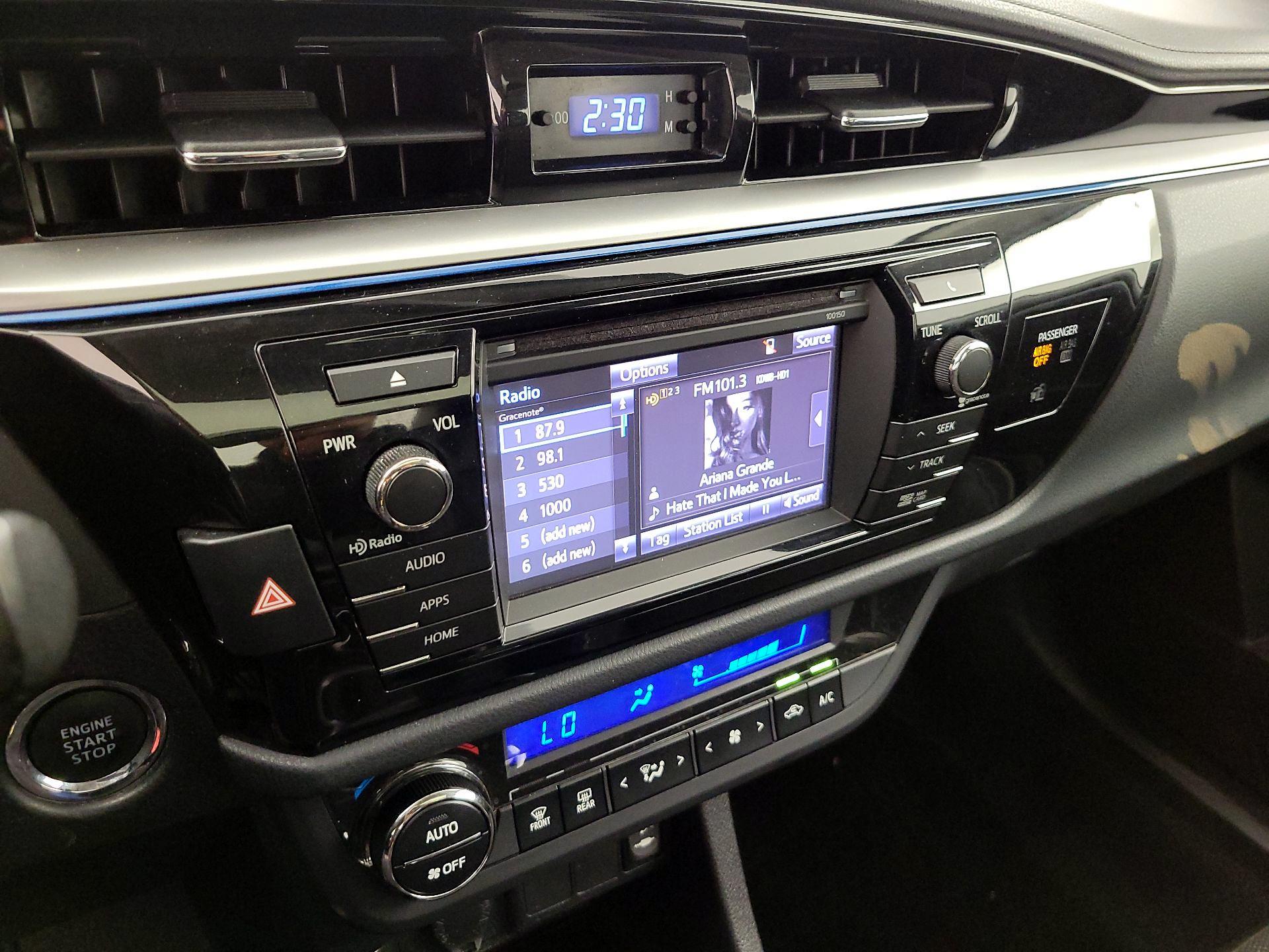 Thumbnail: 2014 Toyota Corolla - 16