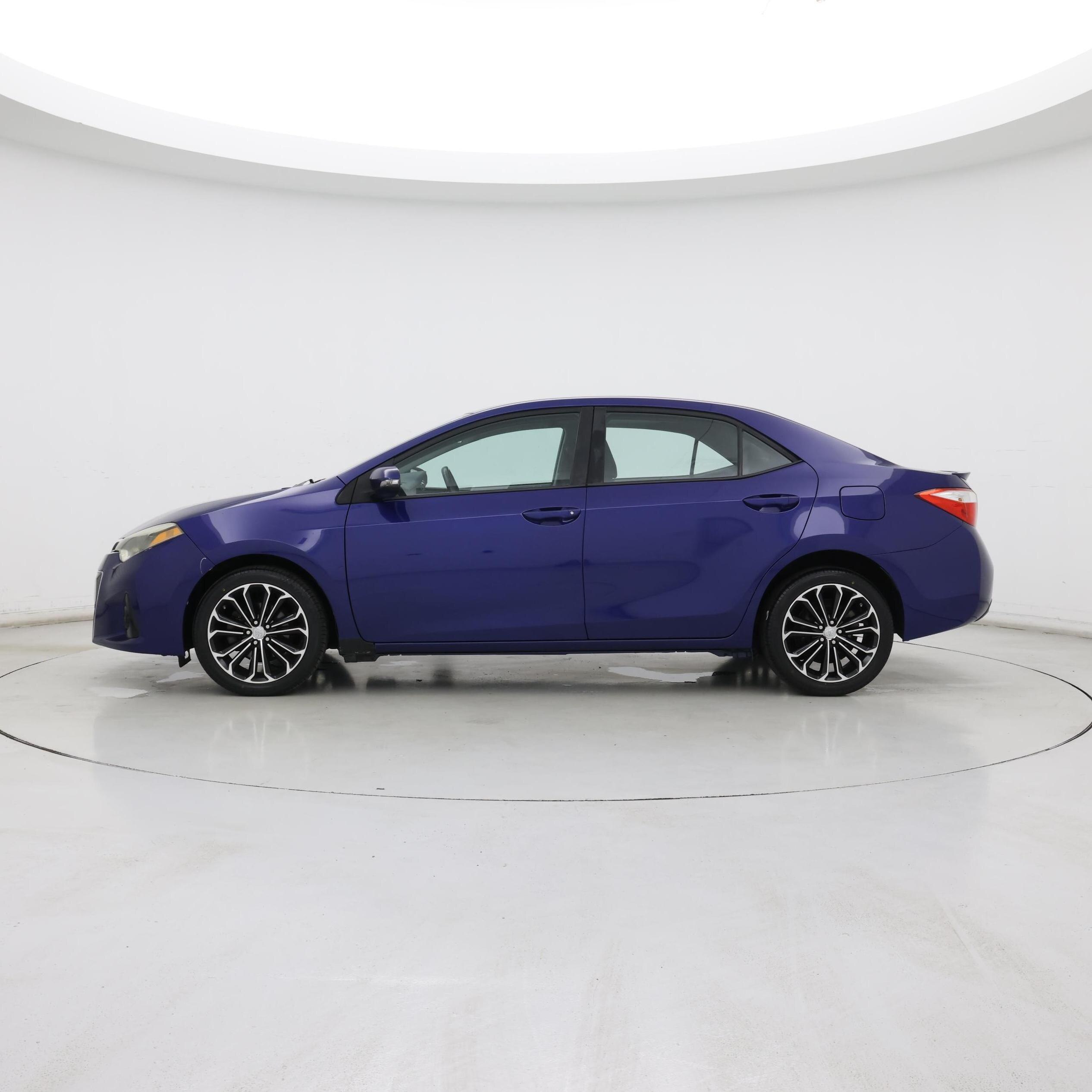 Thumbnail: 2014 Toyota Corolla - 3