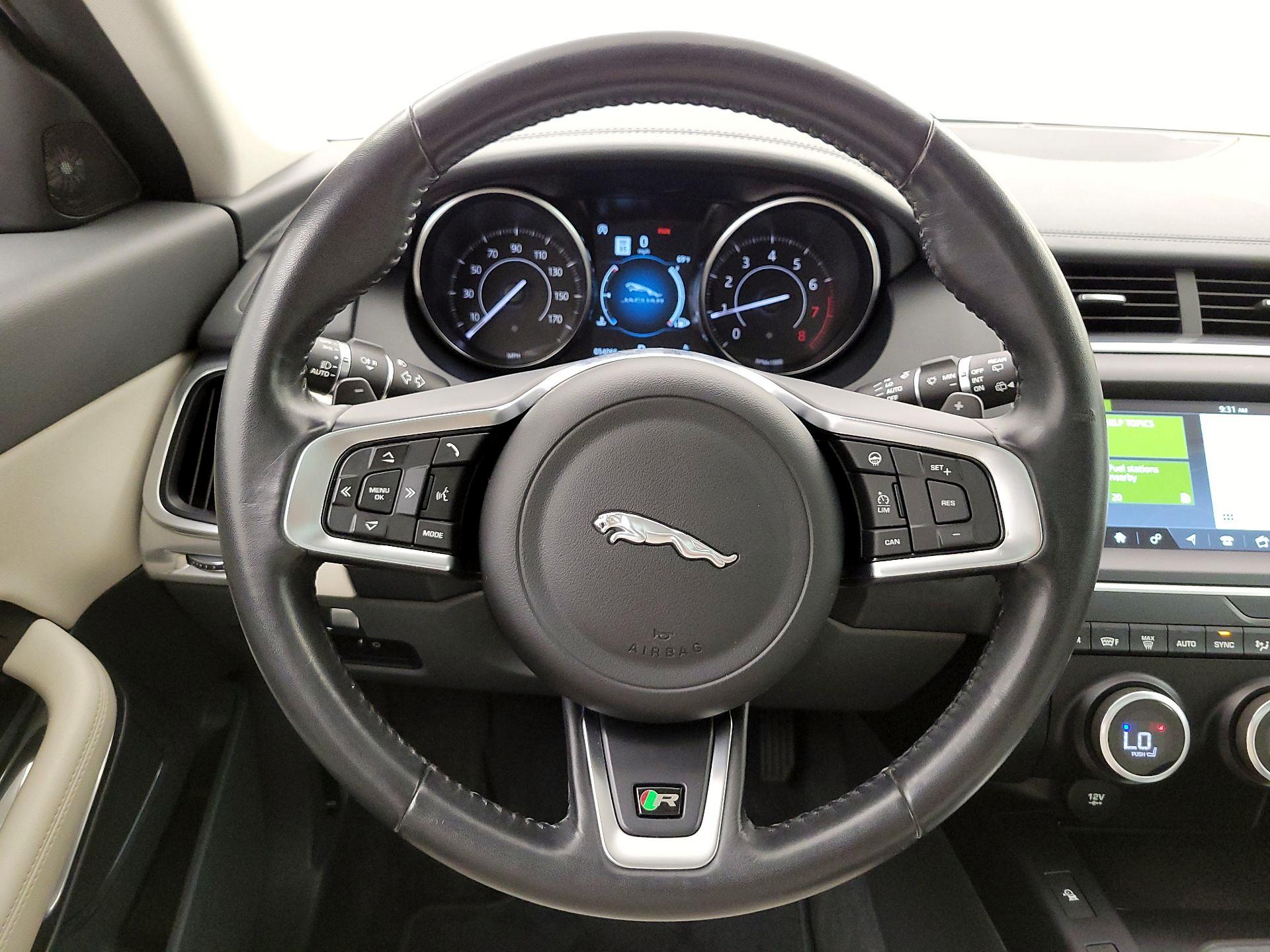 Thumbnail: 2020 Jaguar E-Pace - 10