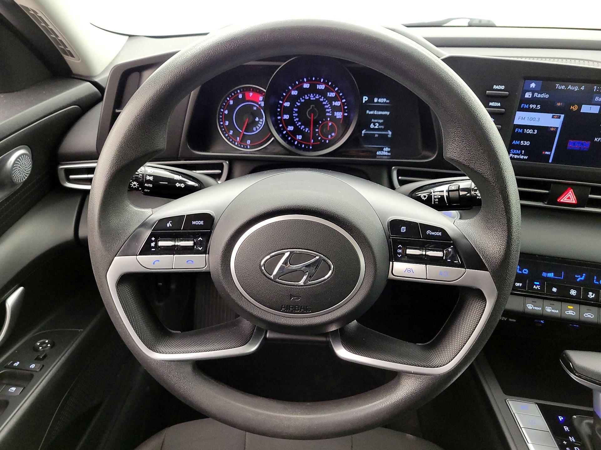 Thumbnail: 2023 Hyundai Elantra - 10