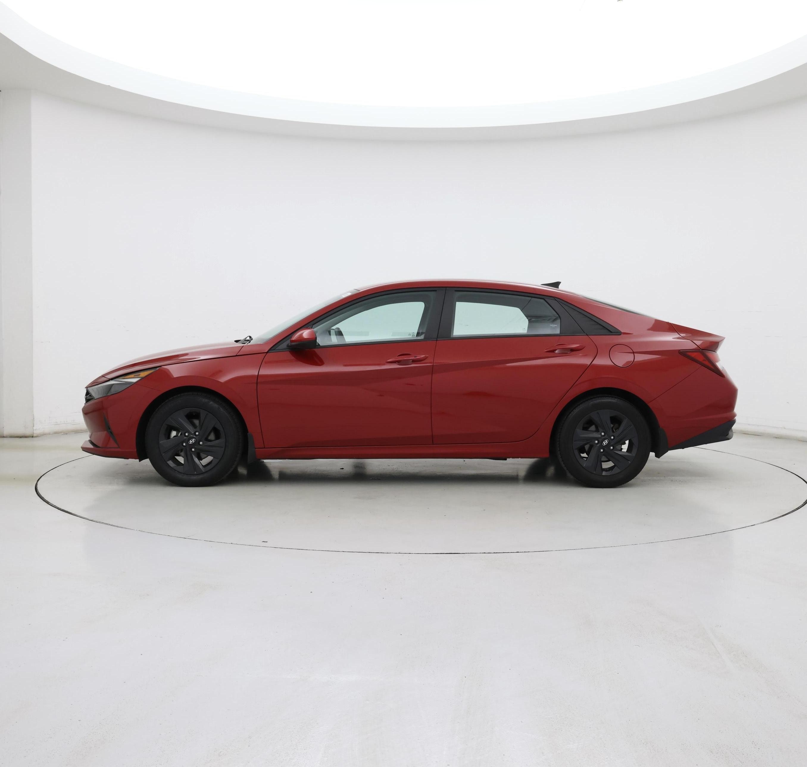 Thumbnail: 2023 Hyundai Elantra - 3