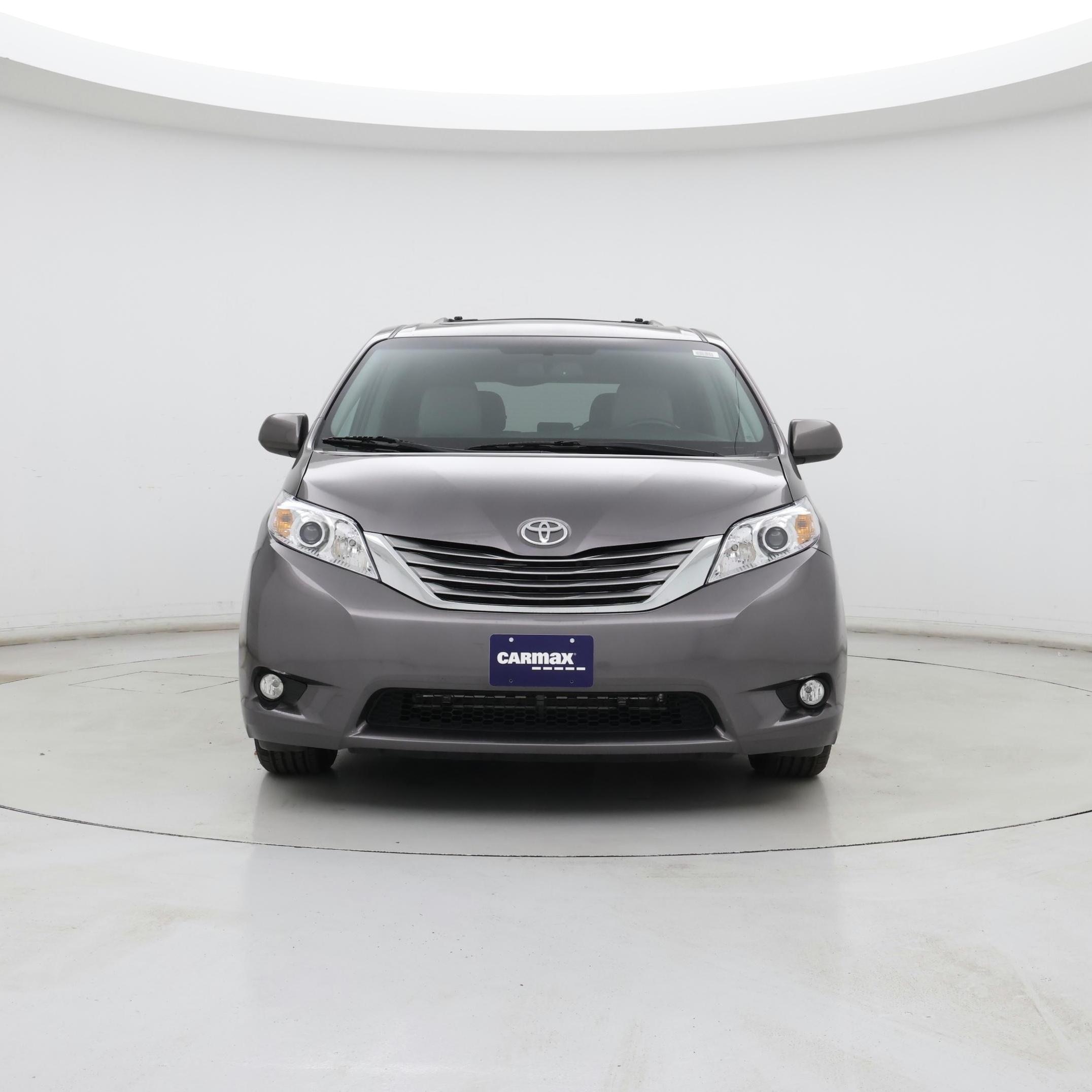 Thumbnail: 2016 Toyota Sienna - 5