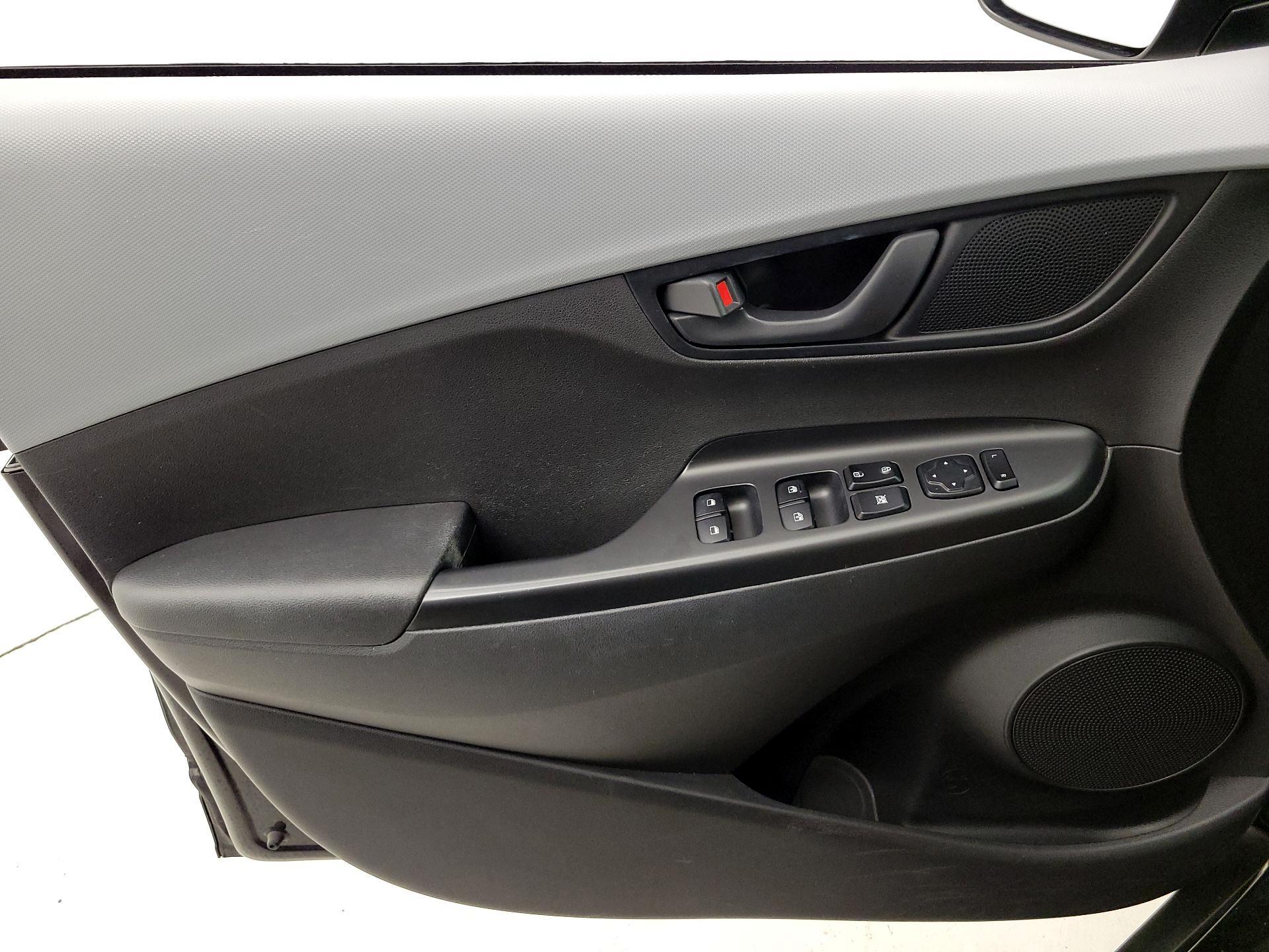 Thumbnail: 2020 Hyundai Kona - 12