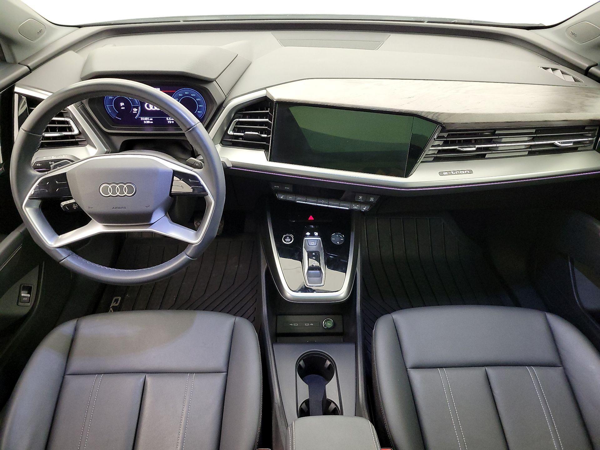 Thumbnail: 2023 Audi Q4 e-tron - 9