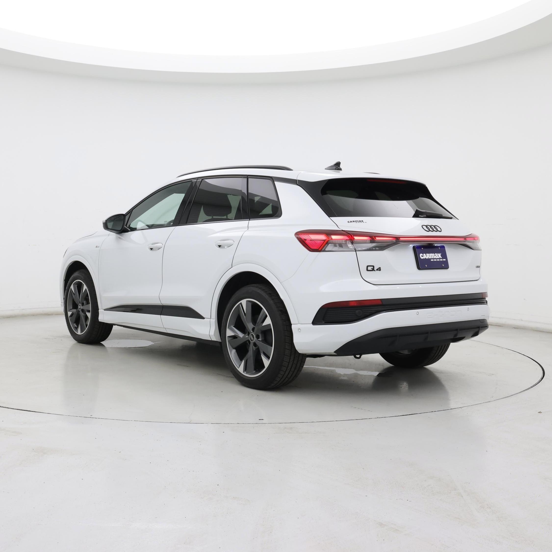 Thumbnail: 2023 Audi Q4 e-tron - 2