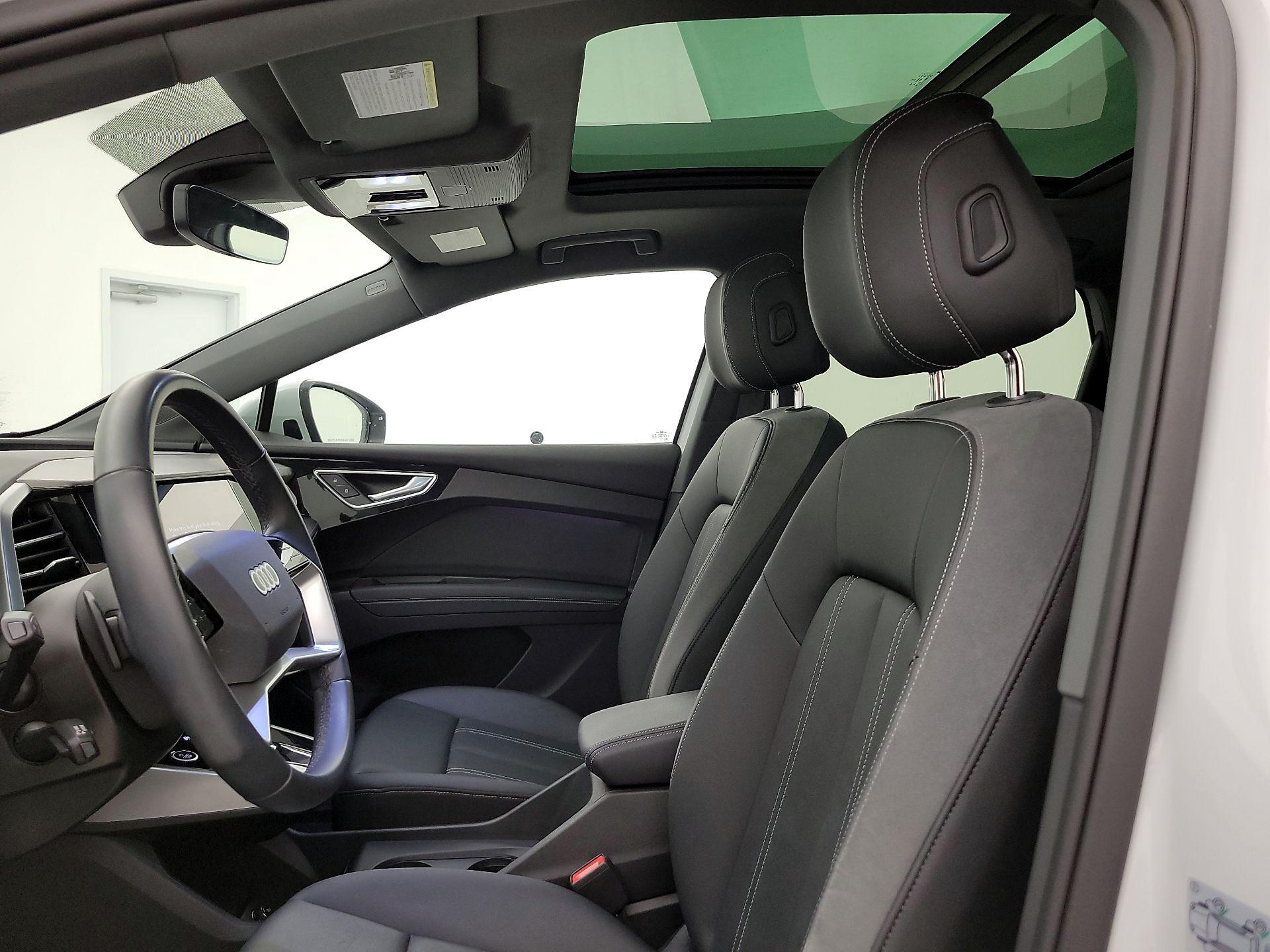 Thumbnail: 2023 Audi Q4 e-tron - 20
