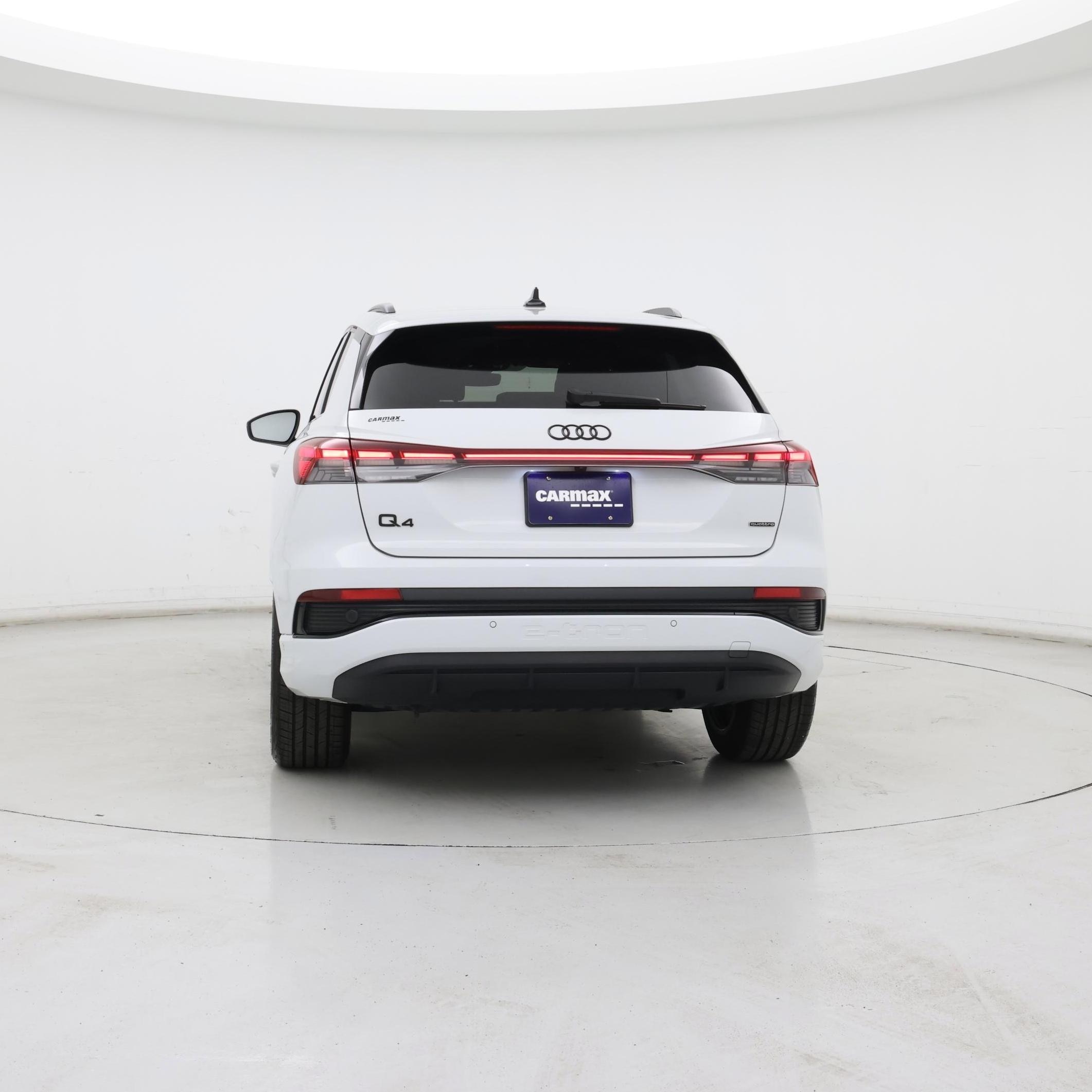 Thumbnail: 2023 Audi Q4 e-tron - 6