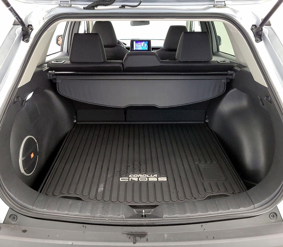 Trunk/Cargo (Seats Up)