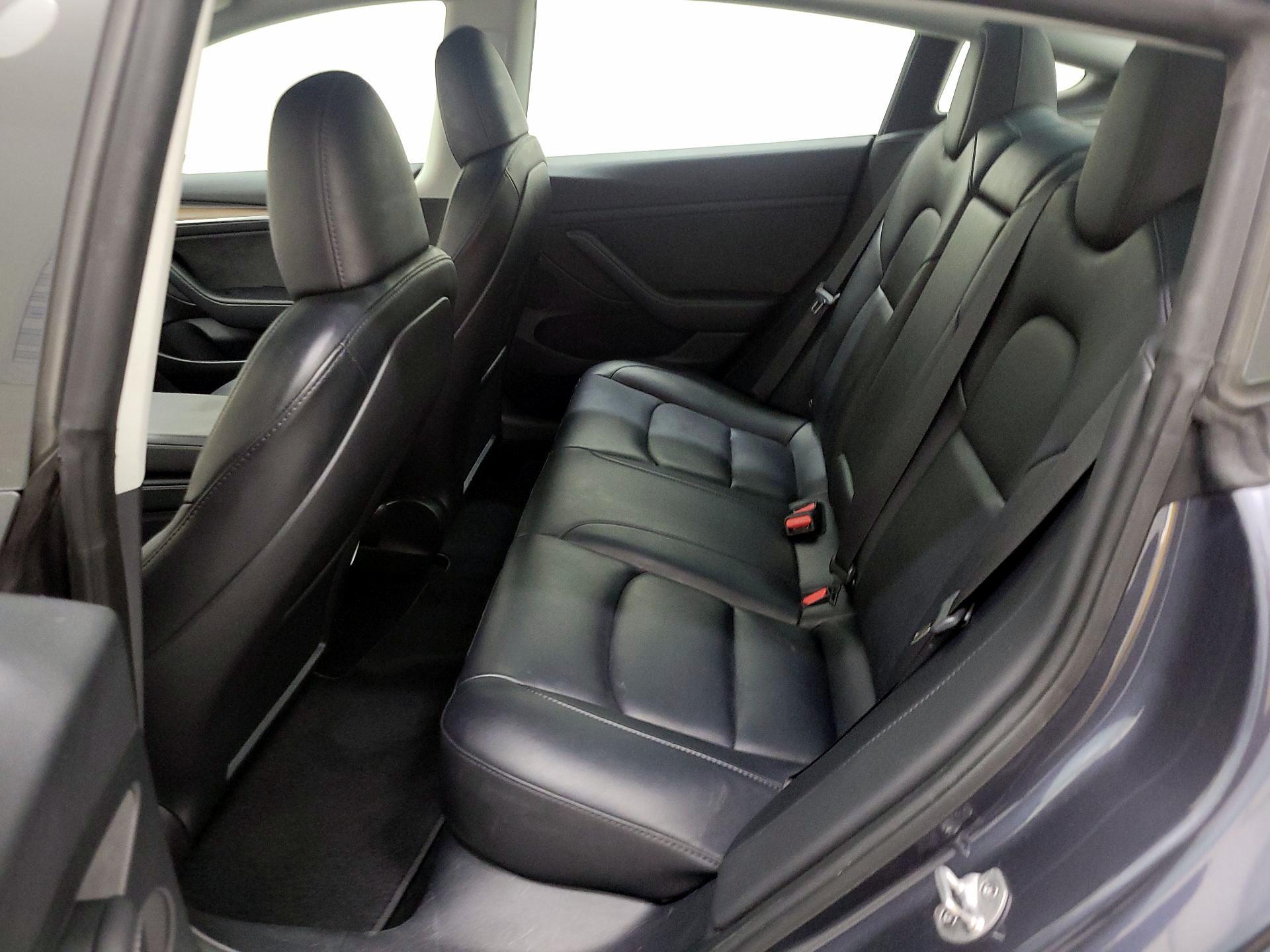 Thumbnail: 2023 Tesla Model 3 - 18