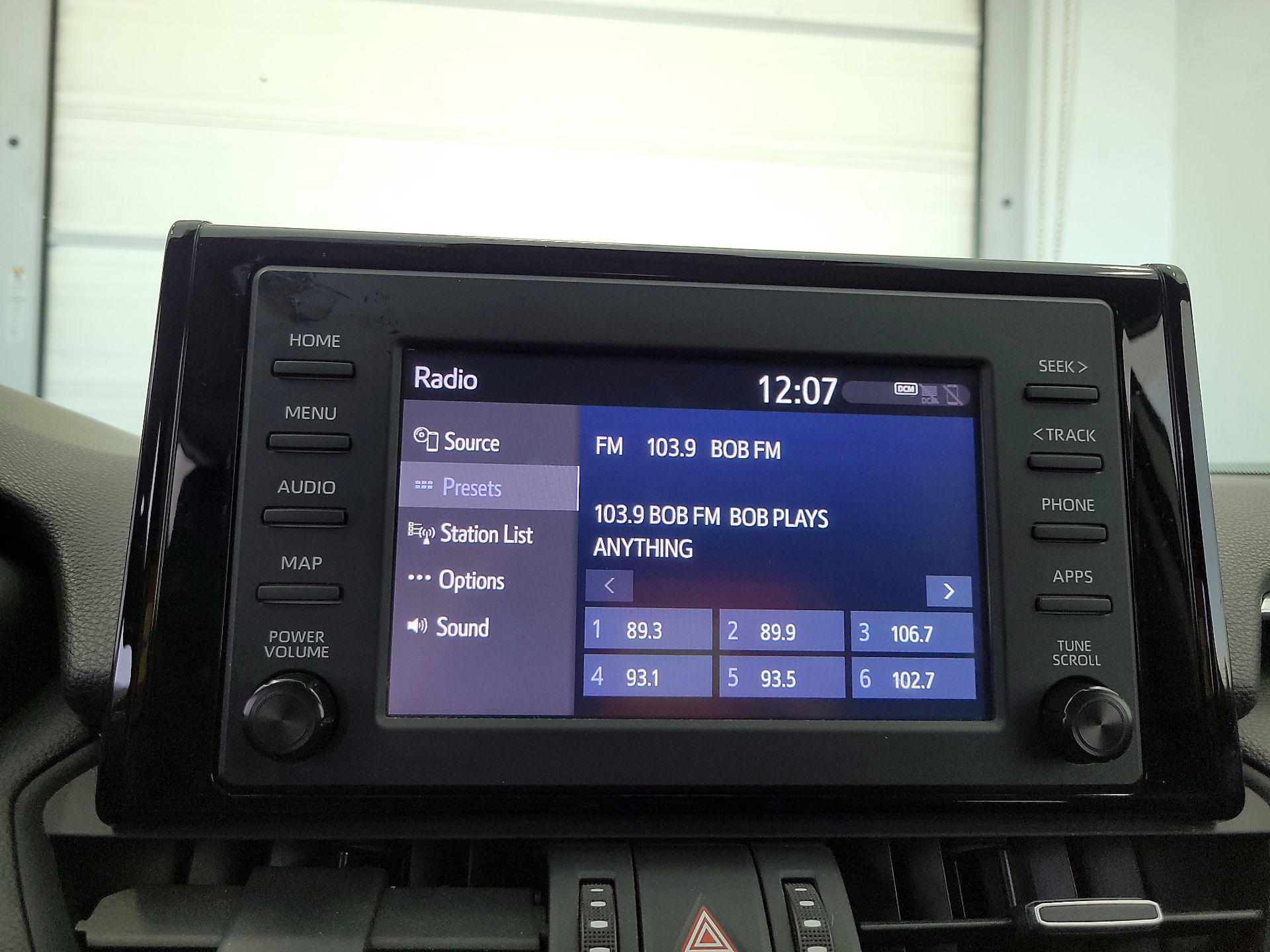 Thumbnail: 2019 Toyota RAV4 - 15