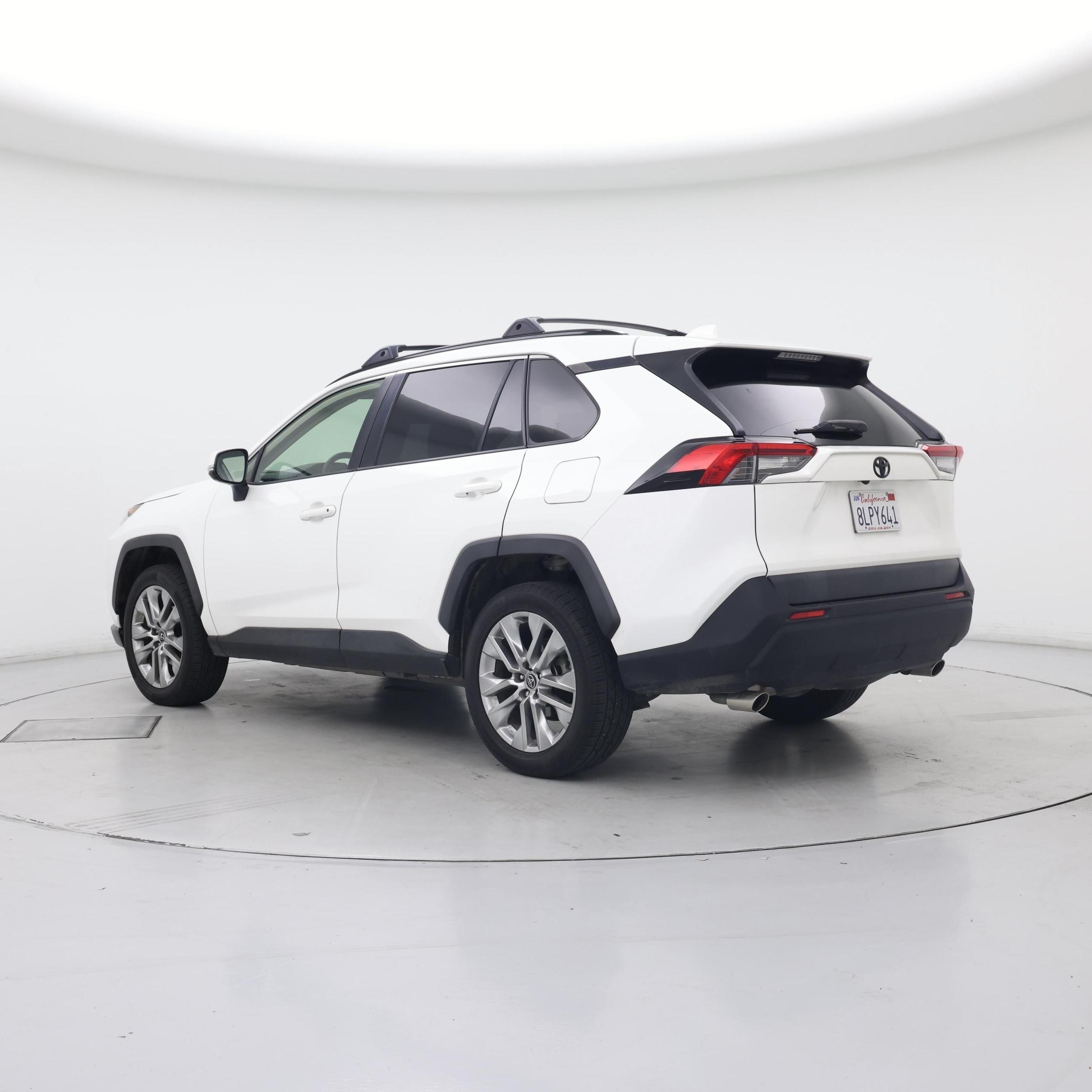 Thumbnail: 2019 Toyota RAV4 - 2