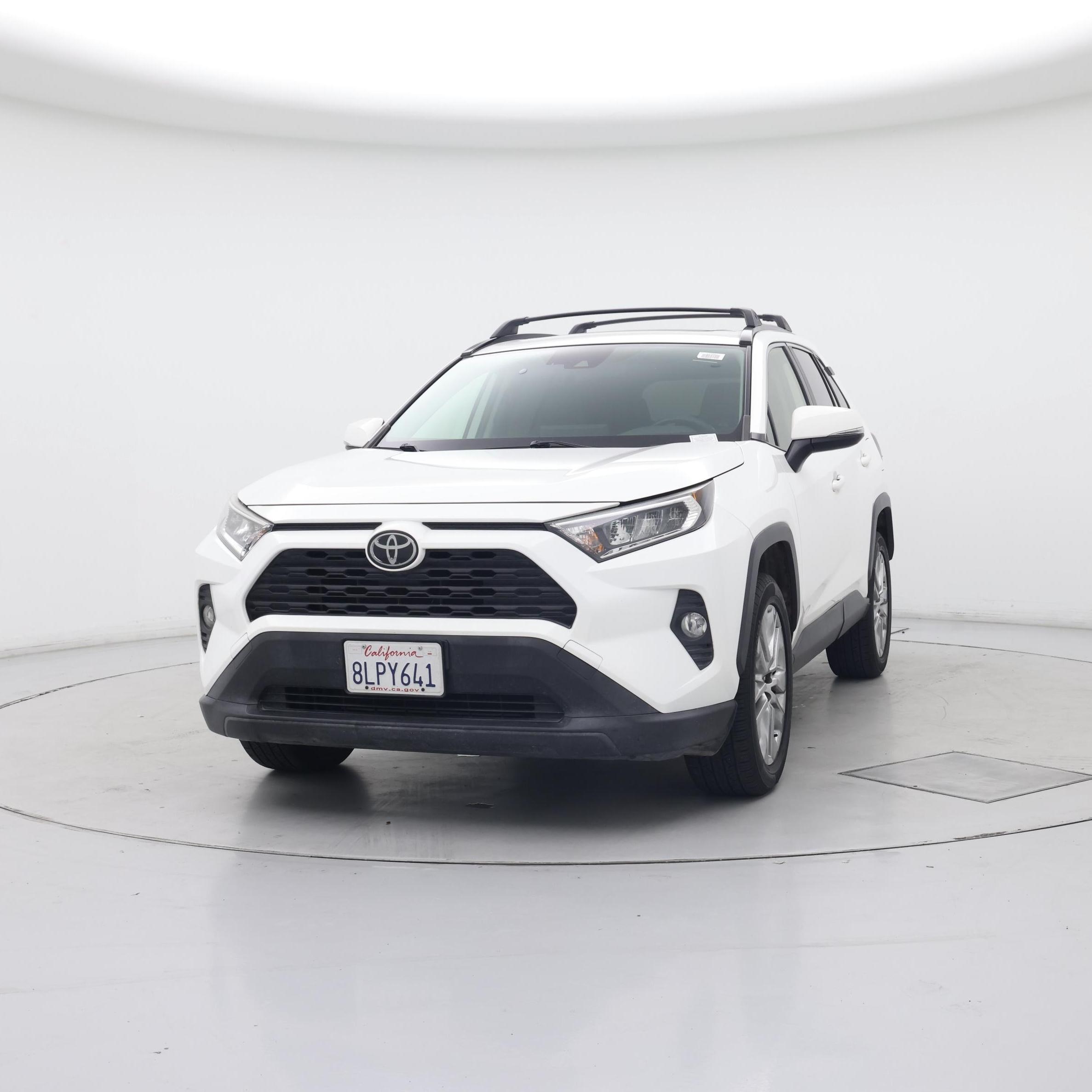 Thumbnail: 2019 Toyota RAV4 - 4