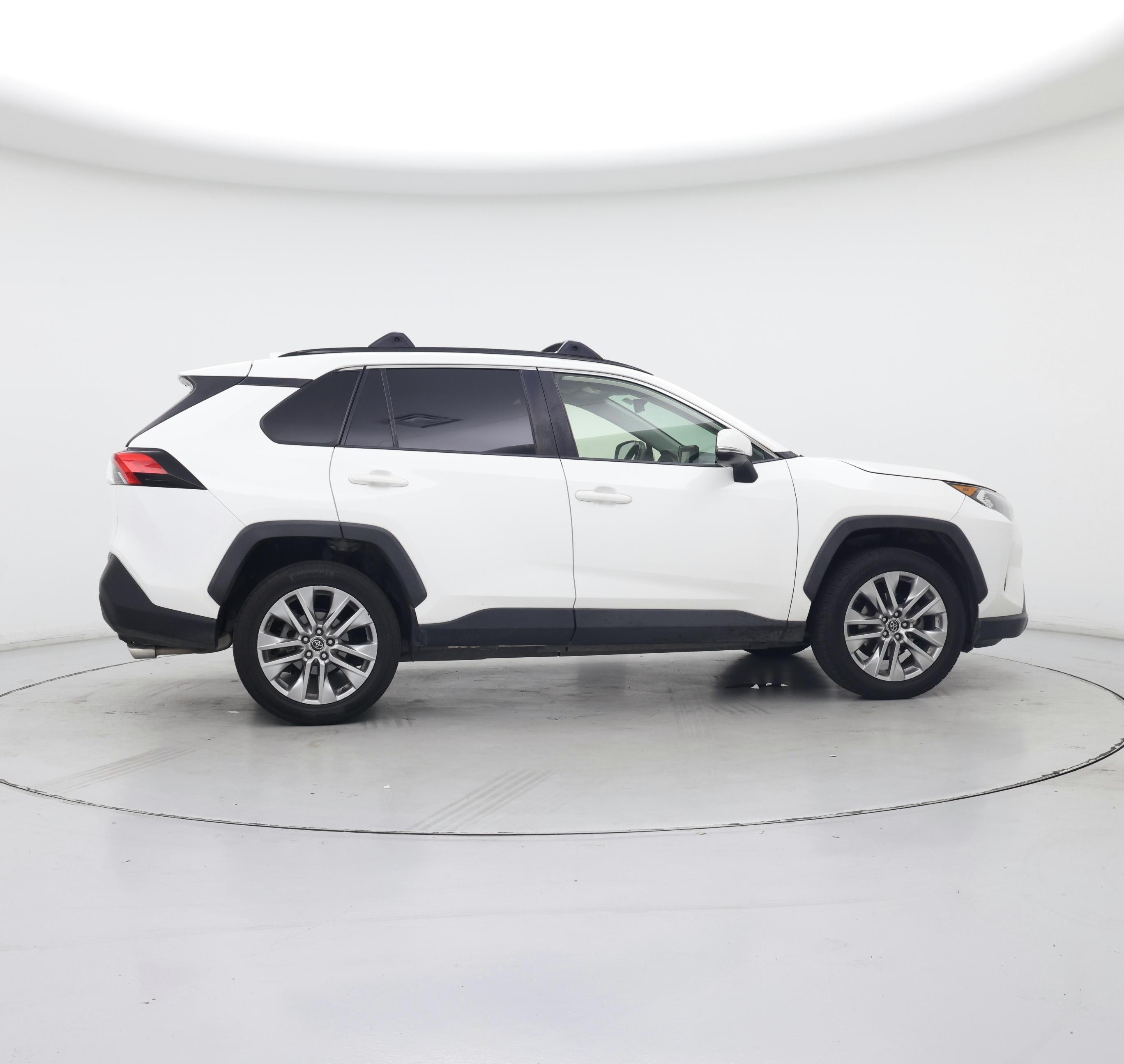 Thumbnail: 2019 Toyota RAV4 - 7