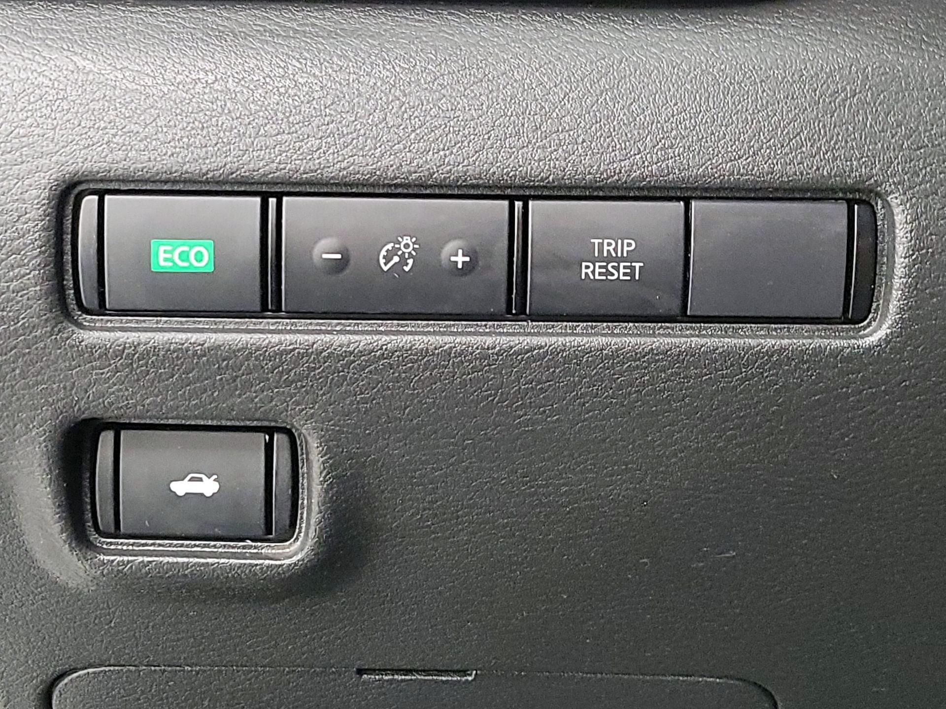 Thumbnail: 2023 Nissan Sentra - 13