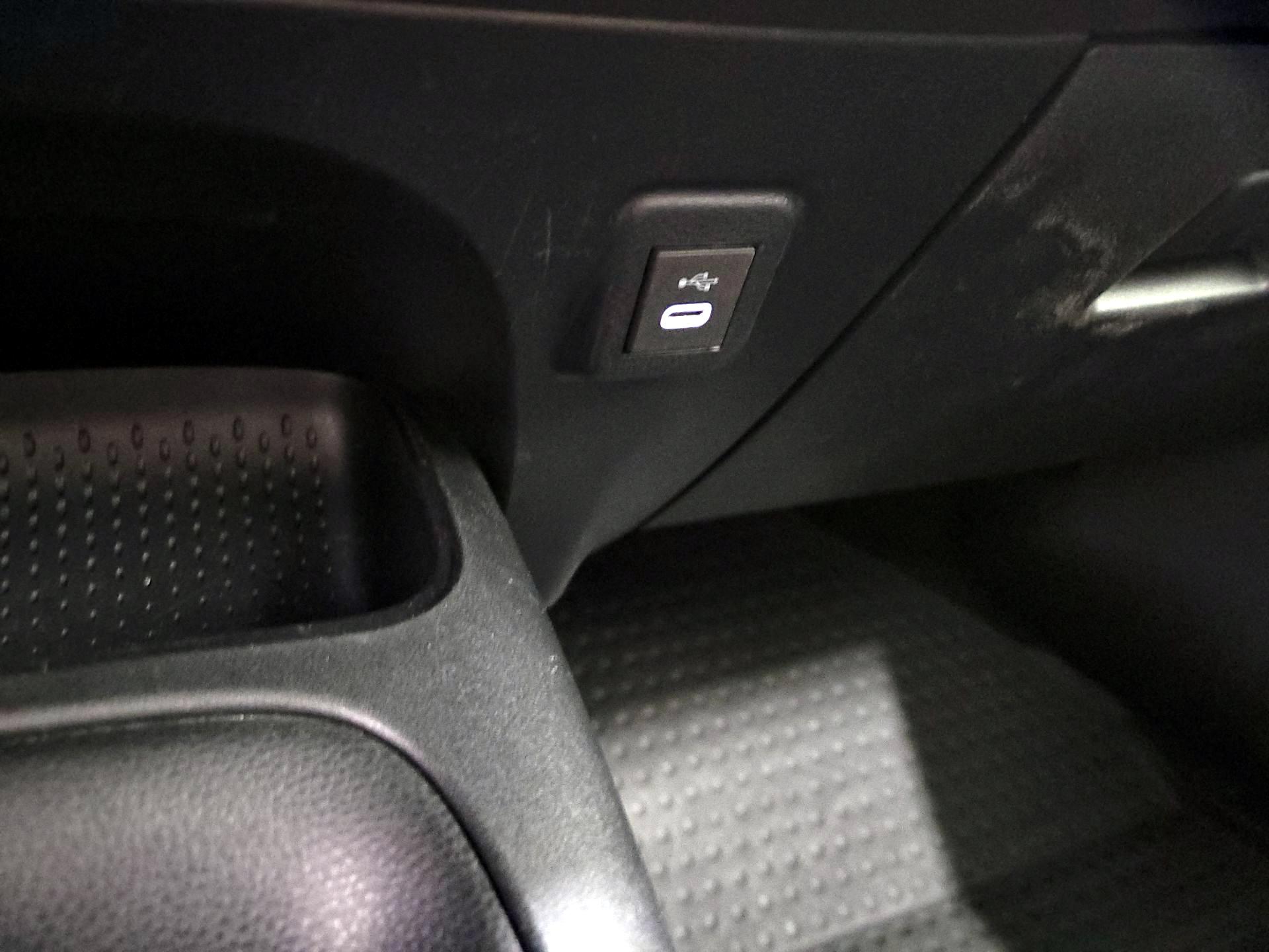 Thumbnail: 2024 Toyota Corolla - 18