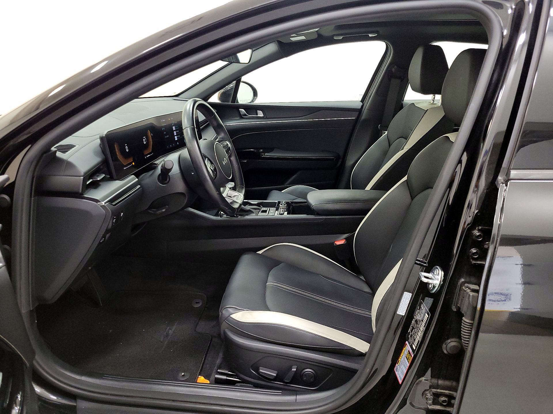 Thumbnail: 2025 Kia K5 - 9