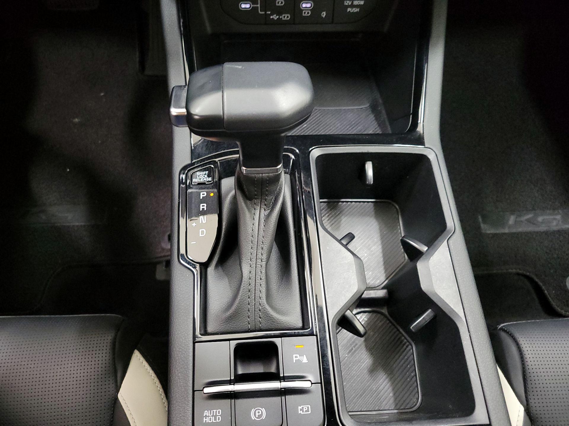 Thumbnail: 2025 Kia K5 - 15