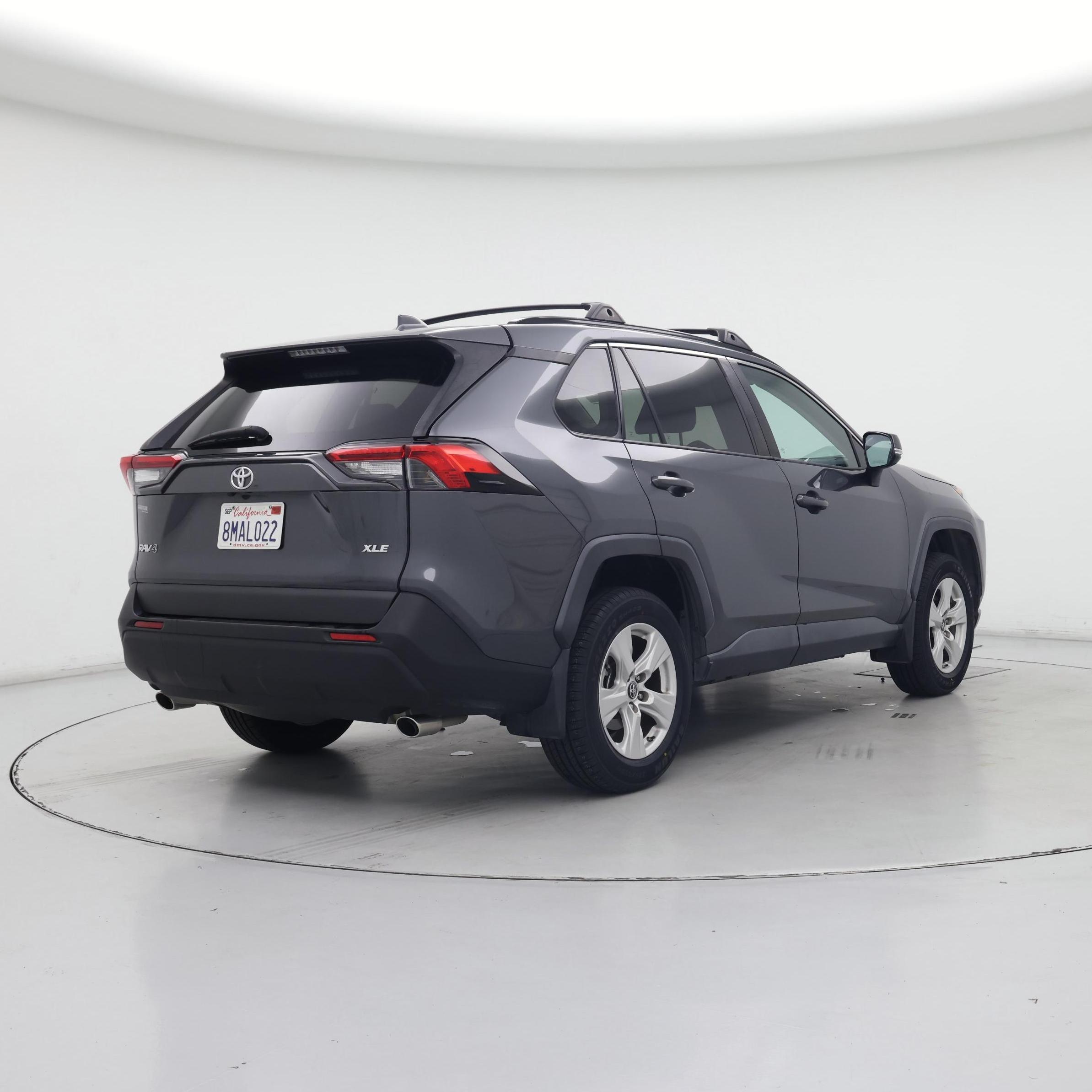 Thumbnail: 2019 Toyota RAV4 - 8