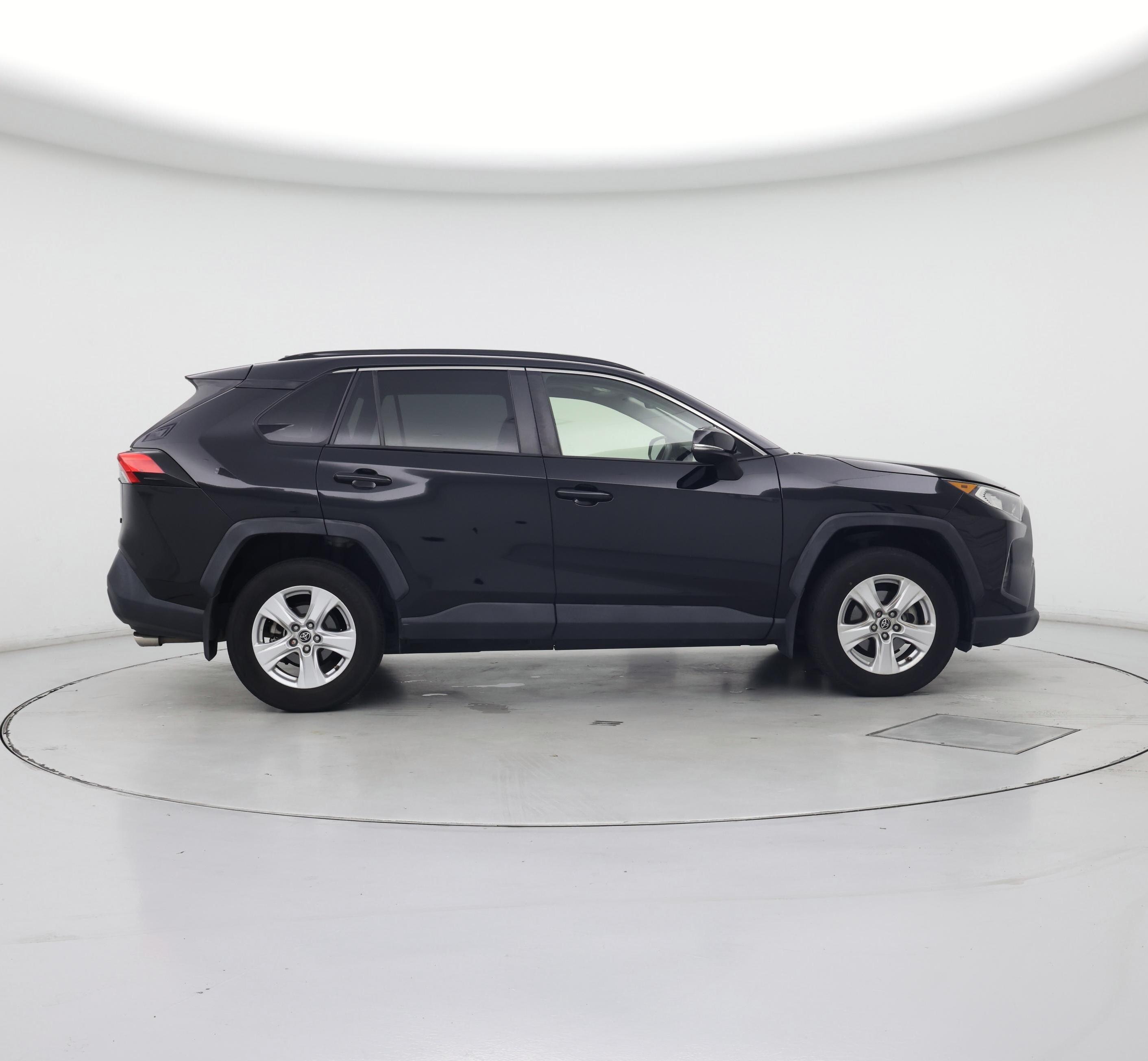 Thumbnail: 2019 Toyota RAV4 - 7