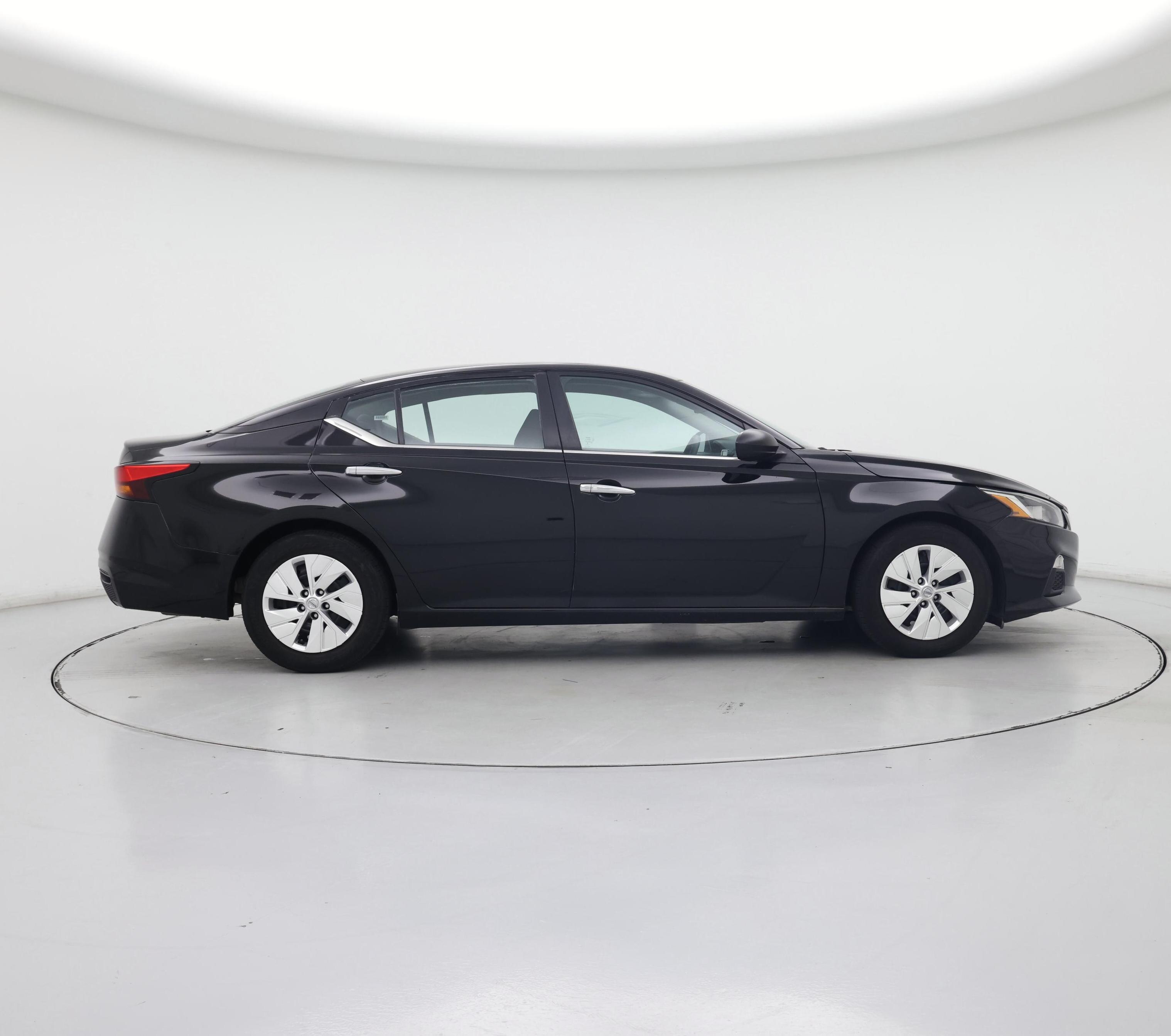 Thumbnail: 2021 Nissan Altima - 7