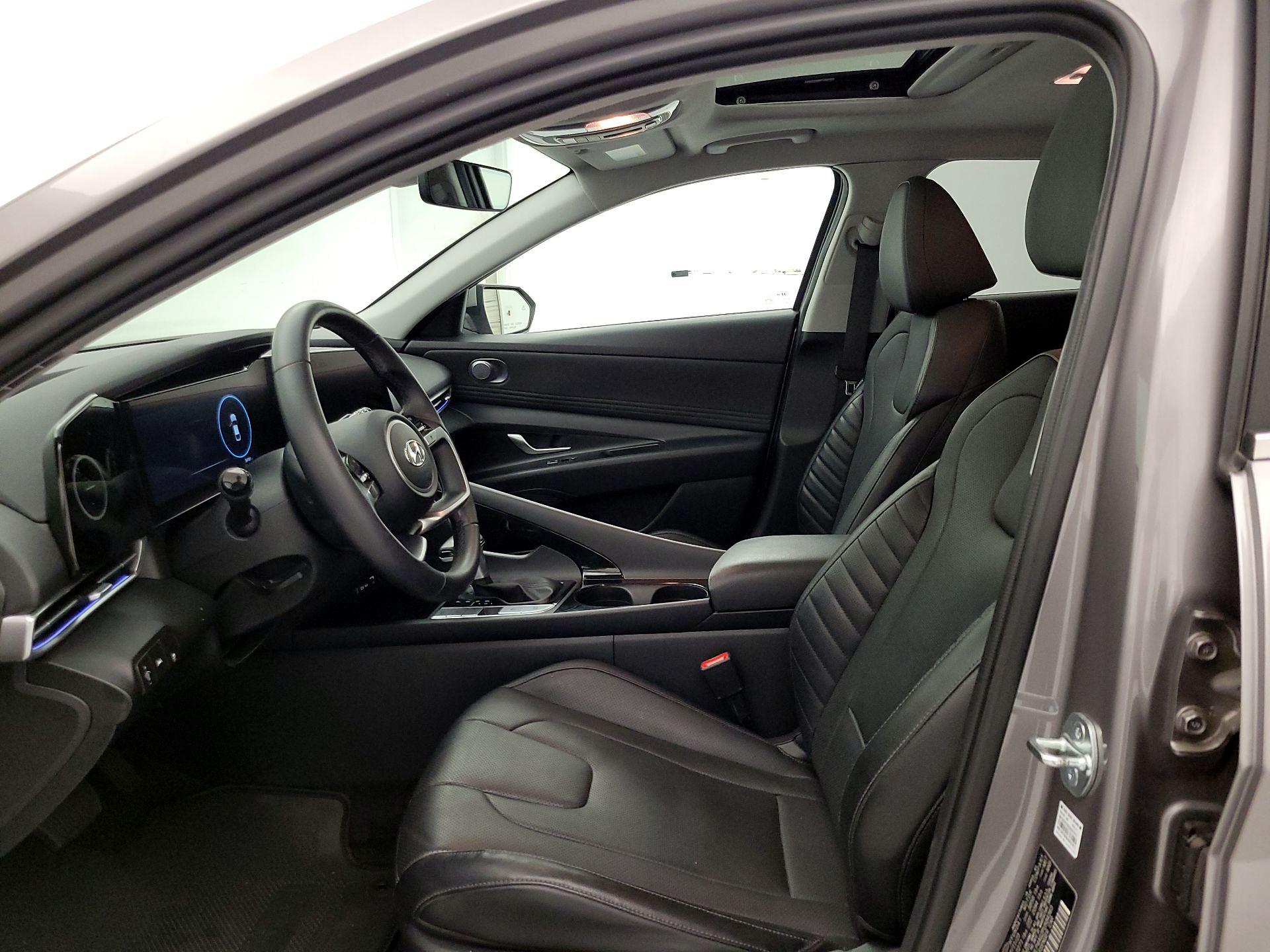 Thumbnail: 2023 Hyundai Elantra - 11