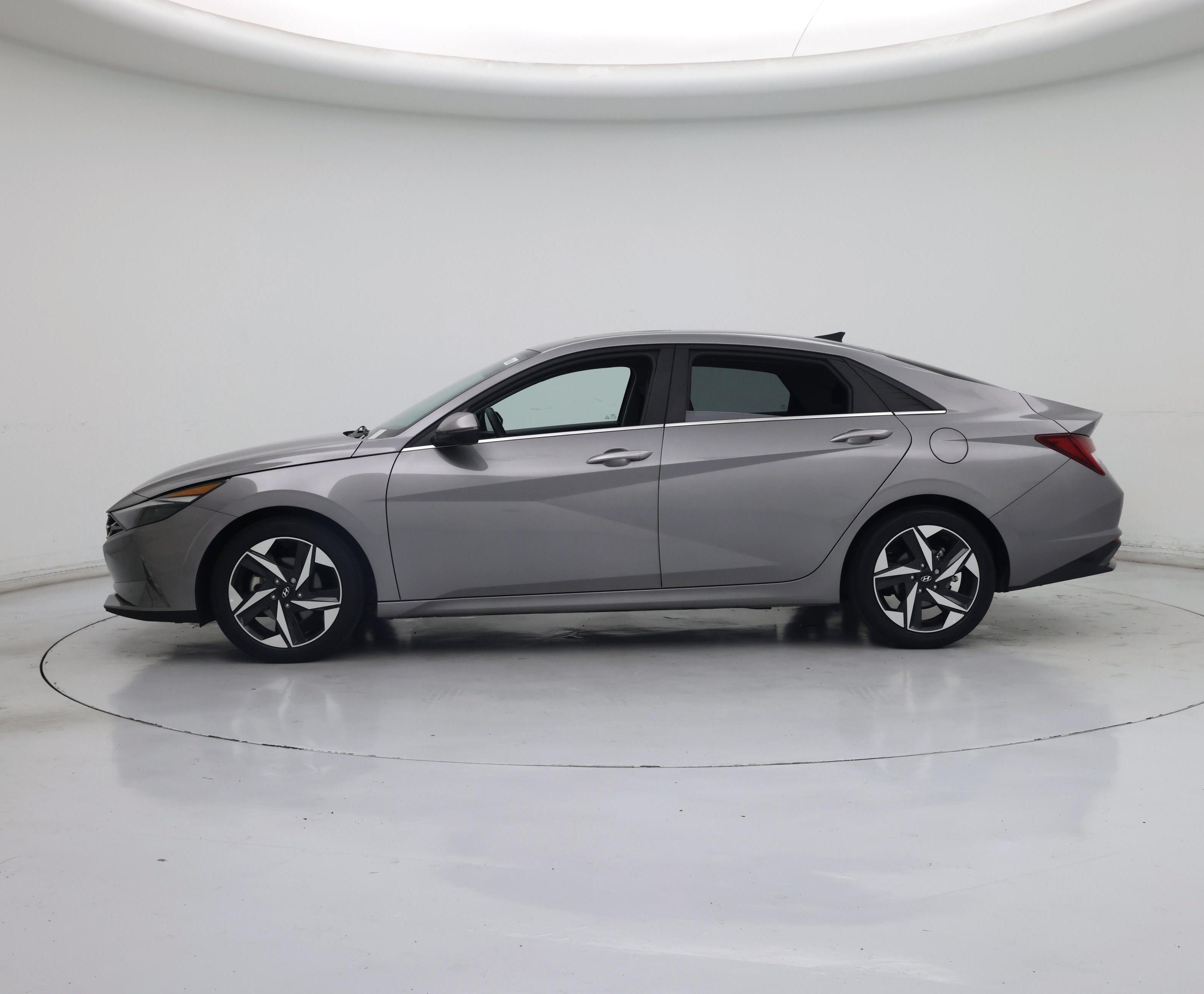 Thumbnail: 2023 Hyundai Elantra - 3