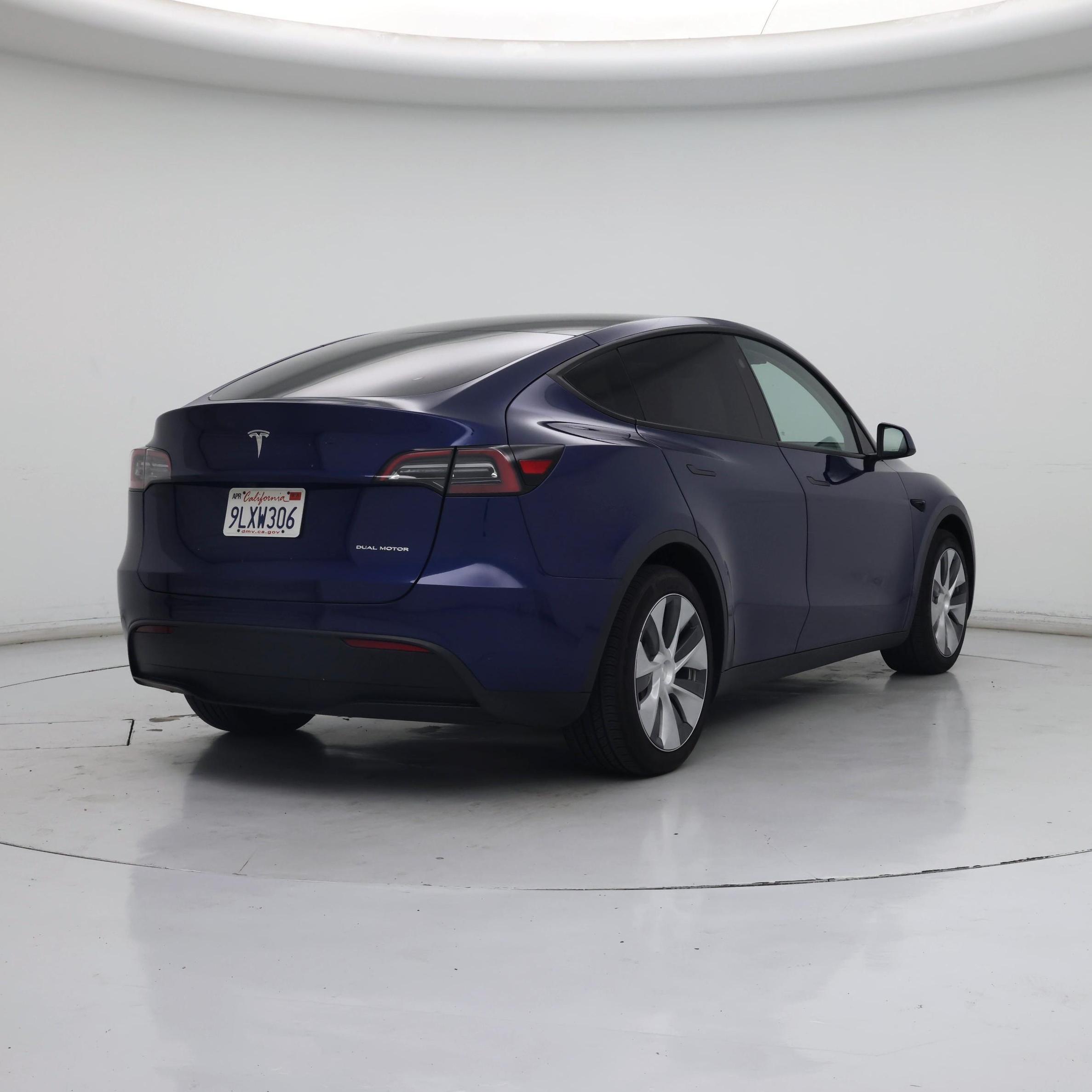 Thumbnail: 2024 Tesla Model Y - 8