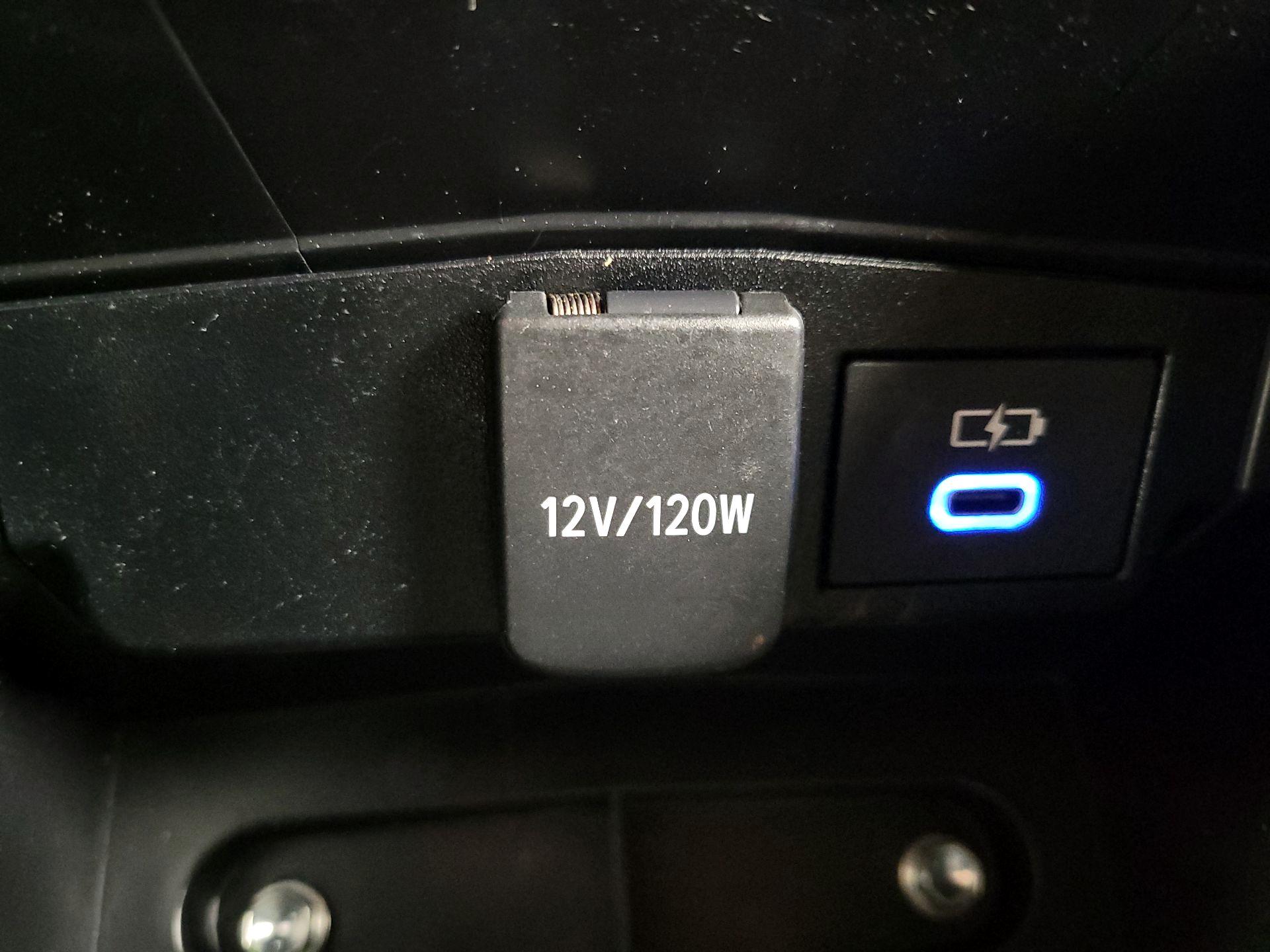 Thumbnail: 2022 Toyota Corolla - 16