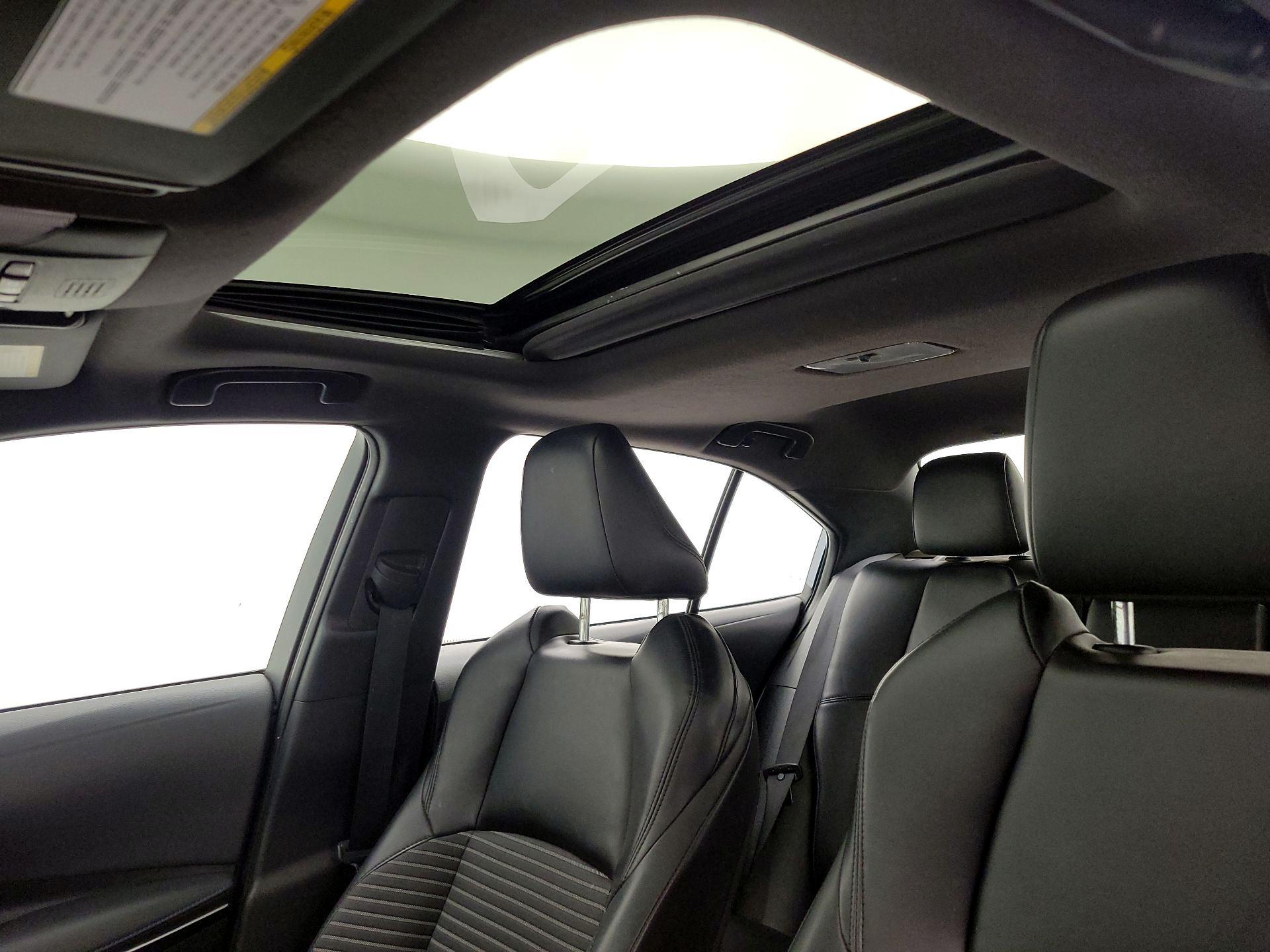 Thumbnail: 2022 Toyota Corolla - 17