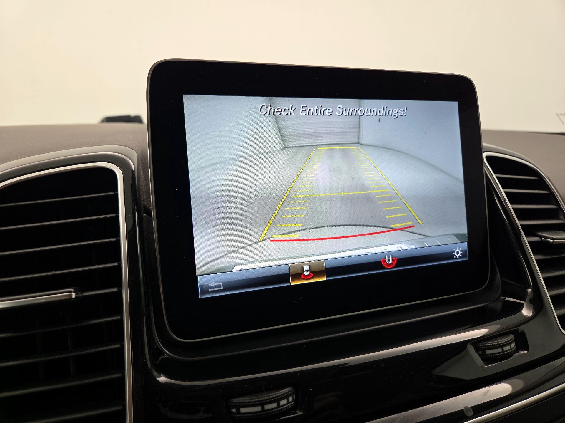 Thumbnail: 2018 Mercedes-Benz GLE - 15