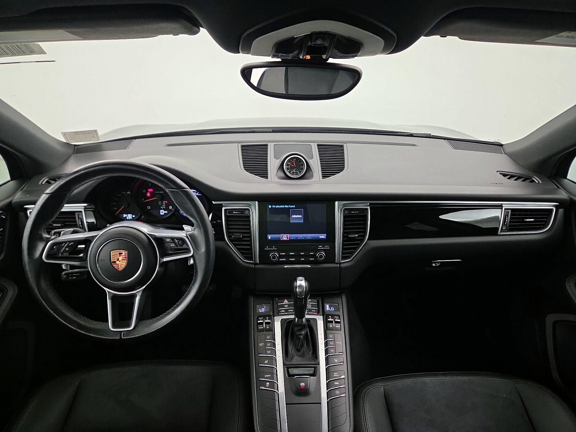 Thumbnail: 2018 Porsche Macan - 9