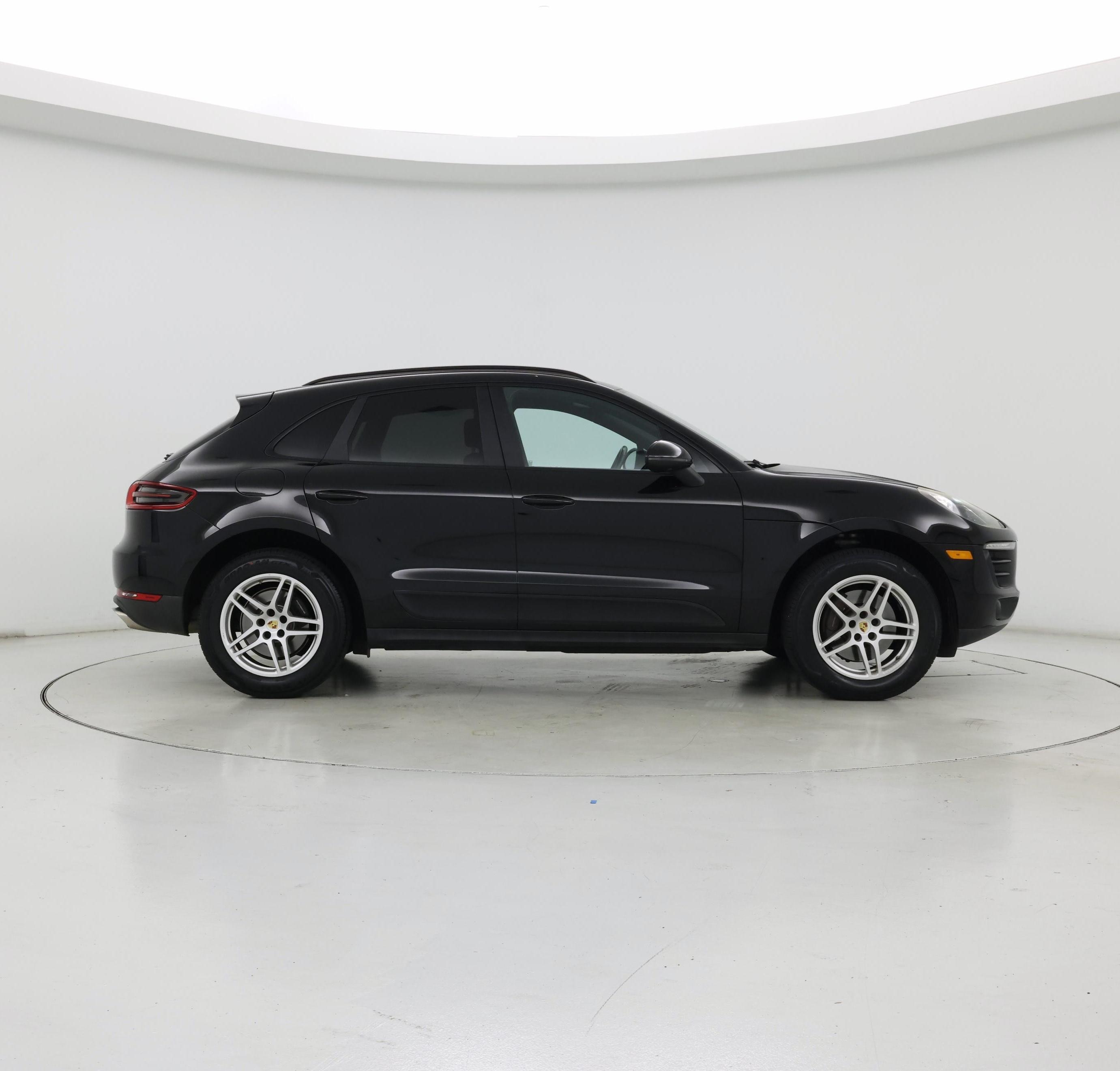 Thumbnail: 2018 Porsche Macan - 7