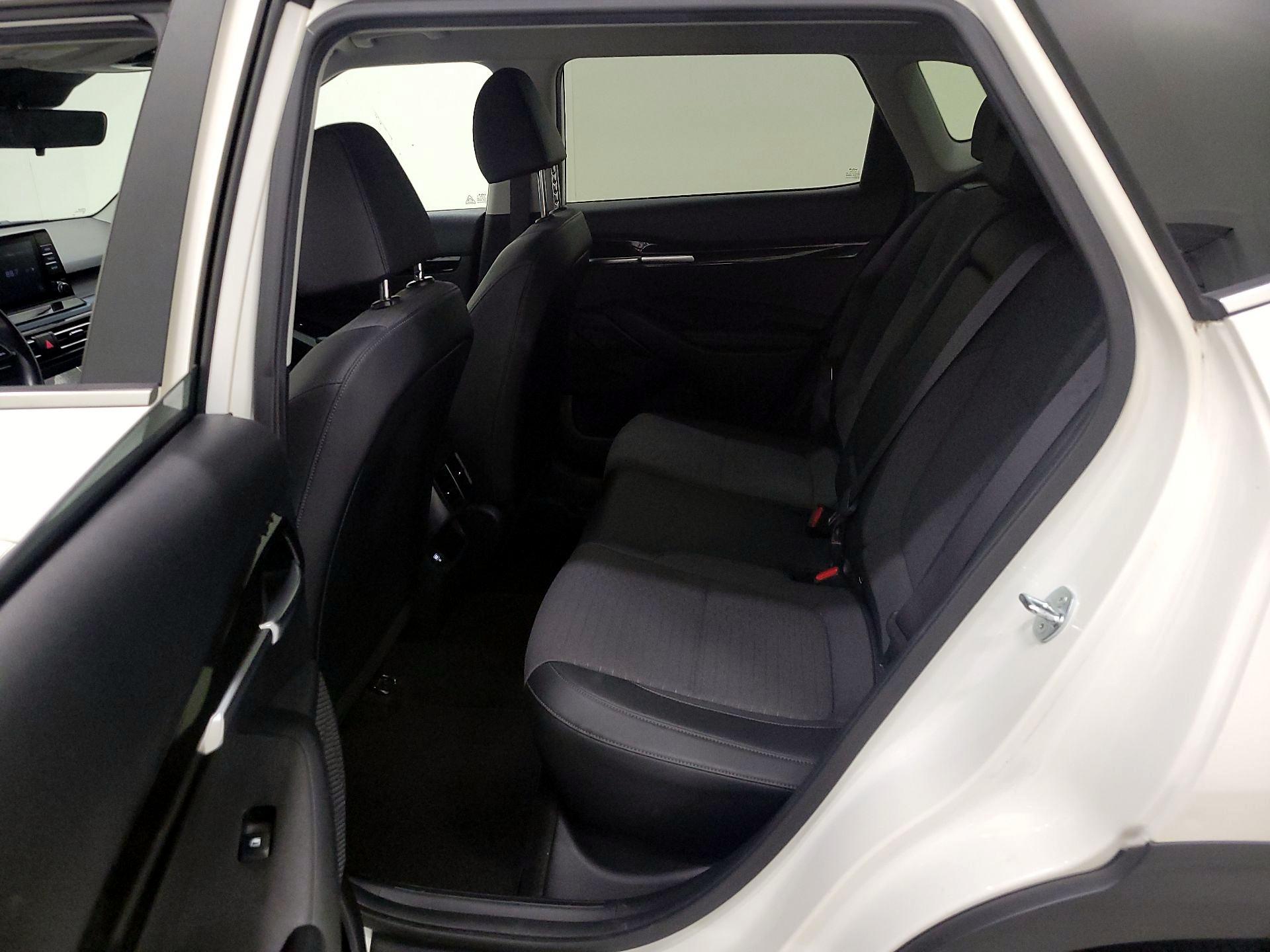 Thumbnail: 2023 Kia Seltos - 17