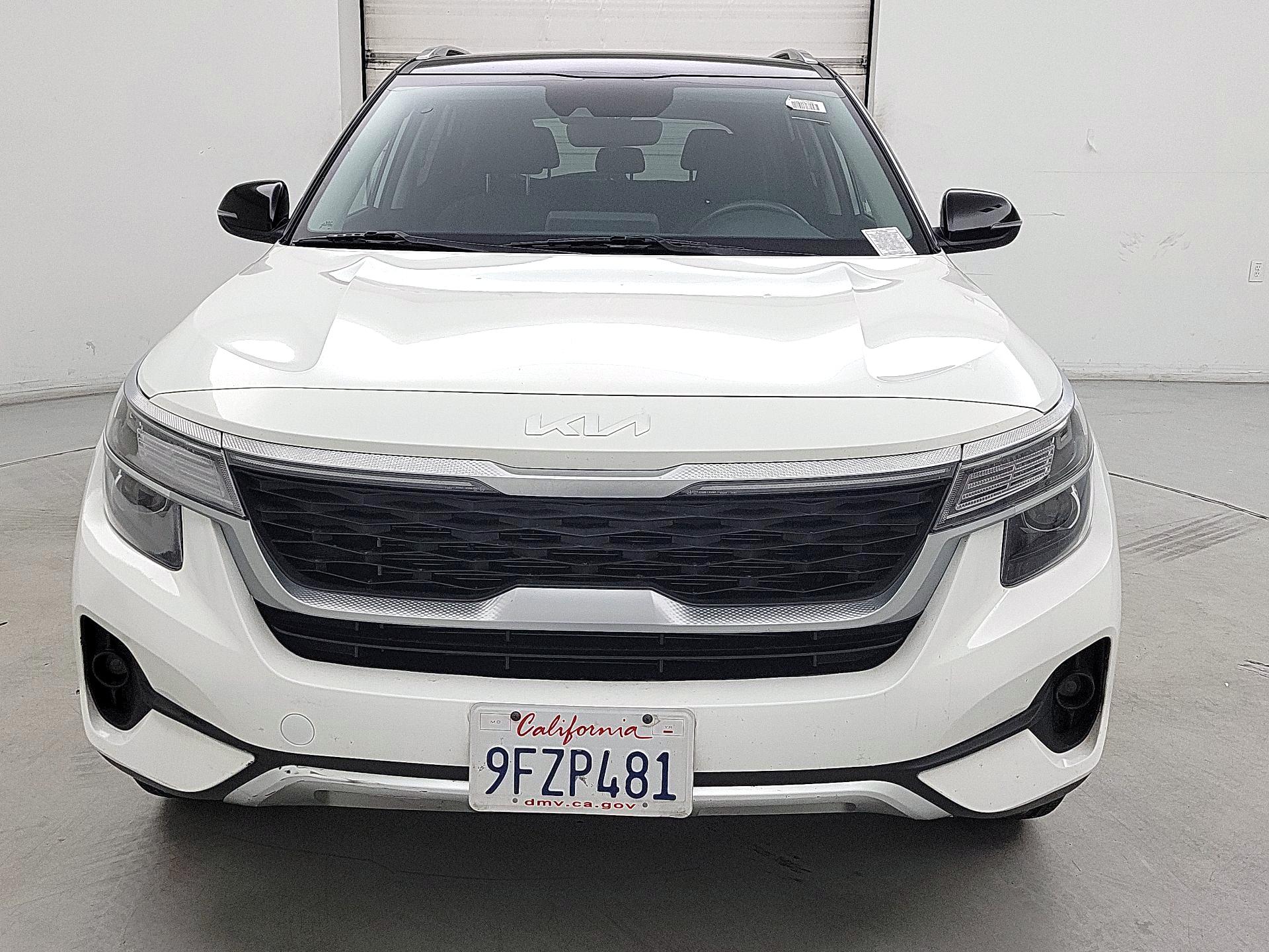 Thumbnail: 2023 Kia Seltos - 2