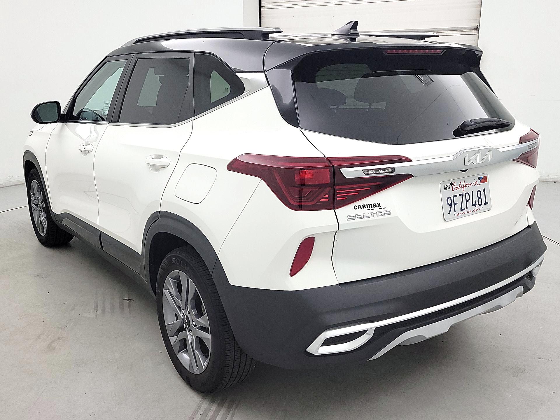 Thumbnail: 2023 Kia Seltos - 7